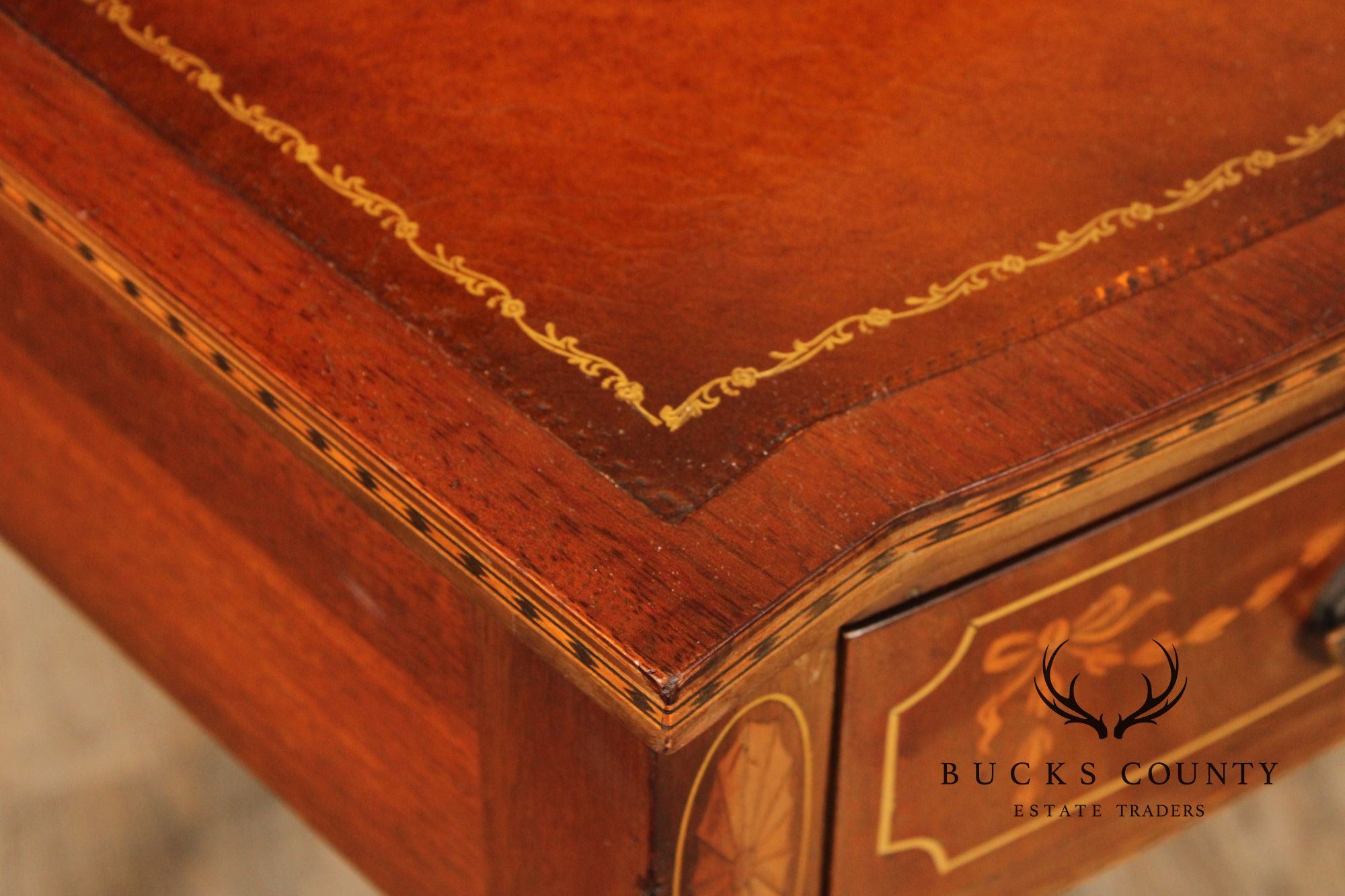 Hepplewhite Style 1940,s Mahogany Inlaid Writing Desk