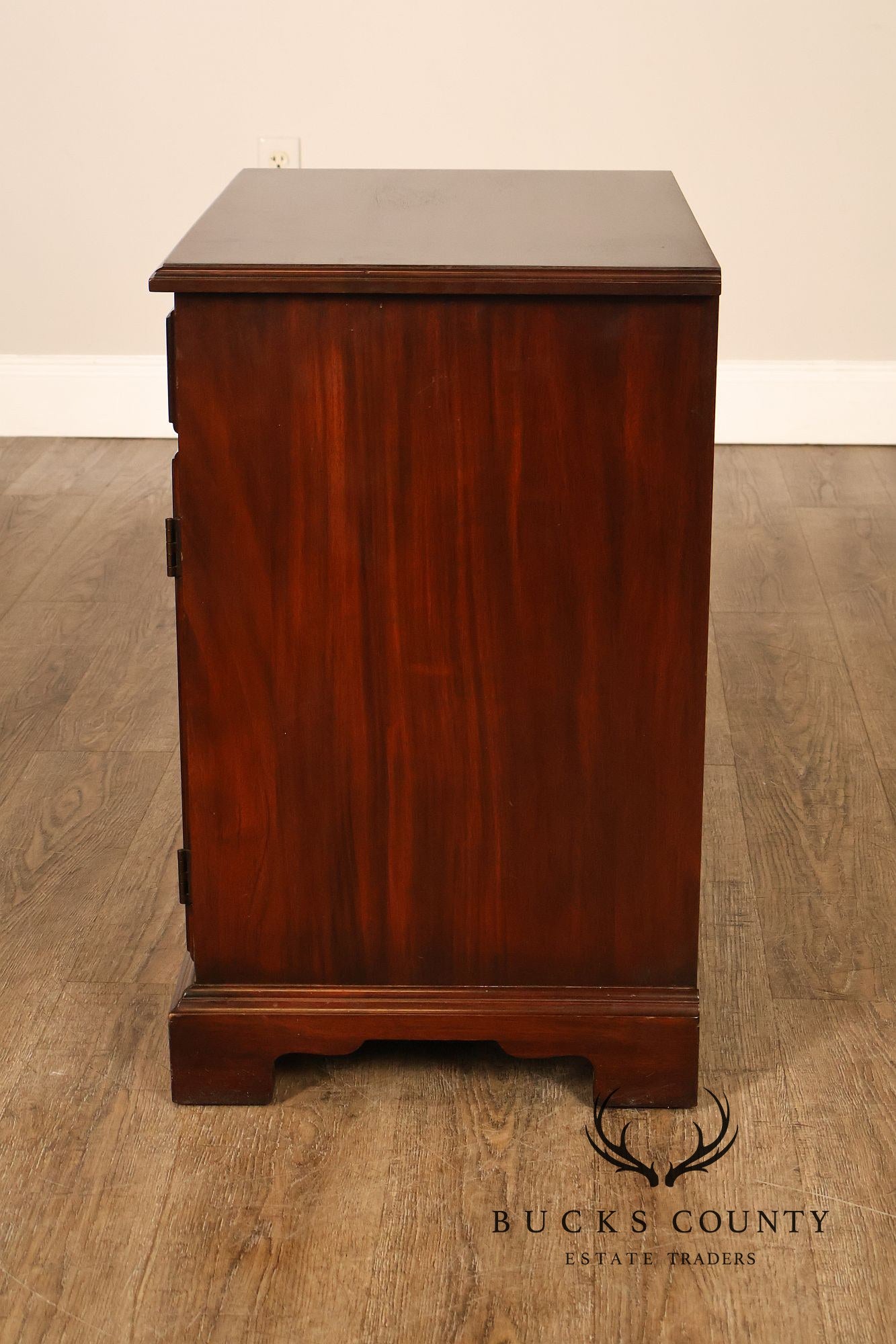 Henkel Harris Mahogany Pair of Nightstands
