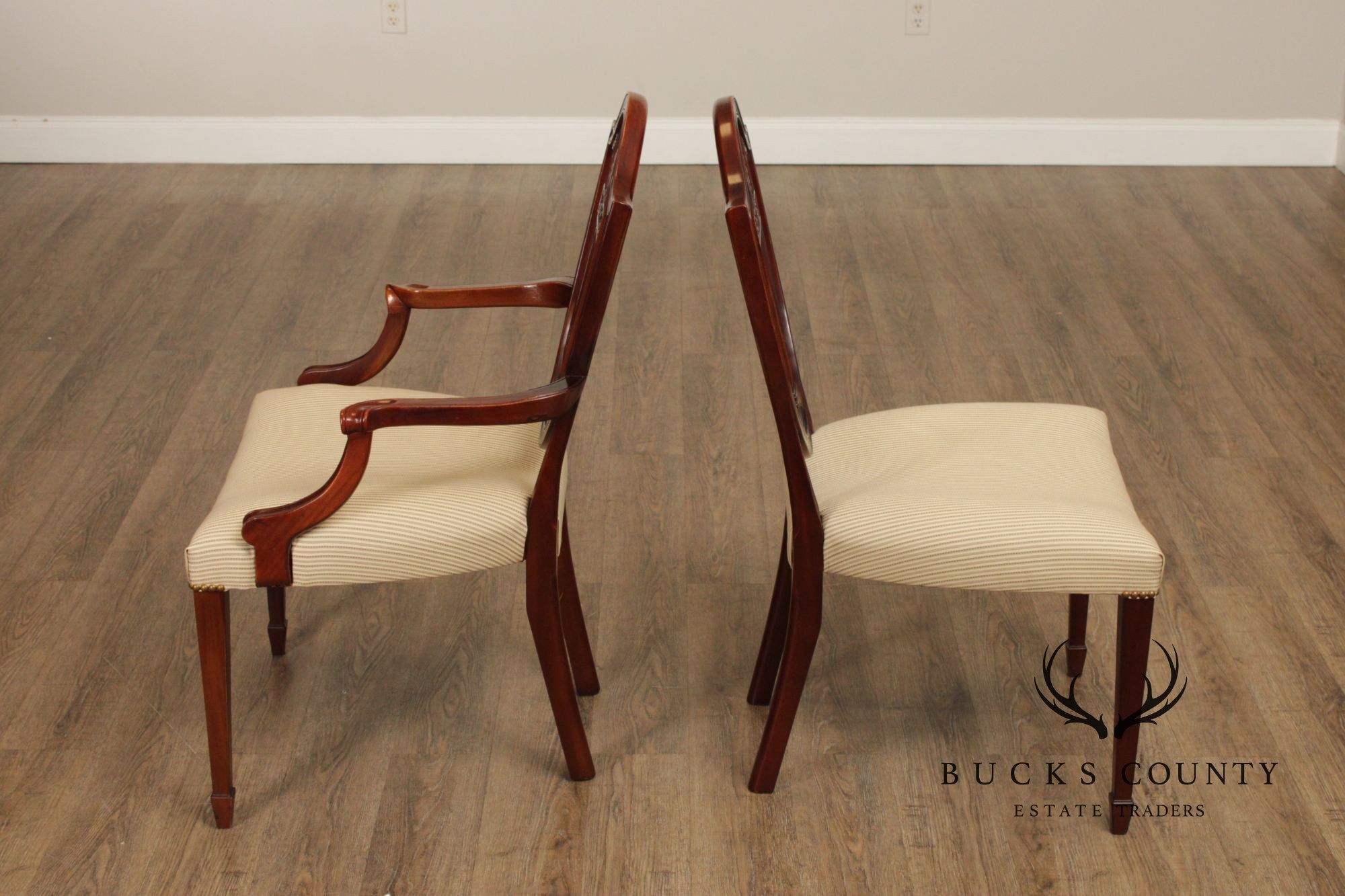 Baker Hepplewhite Style Set of Eight Mahogany Dining Chairs
