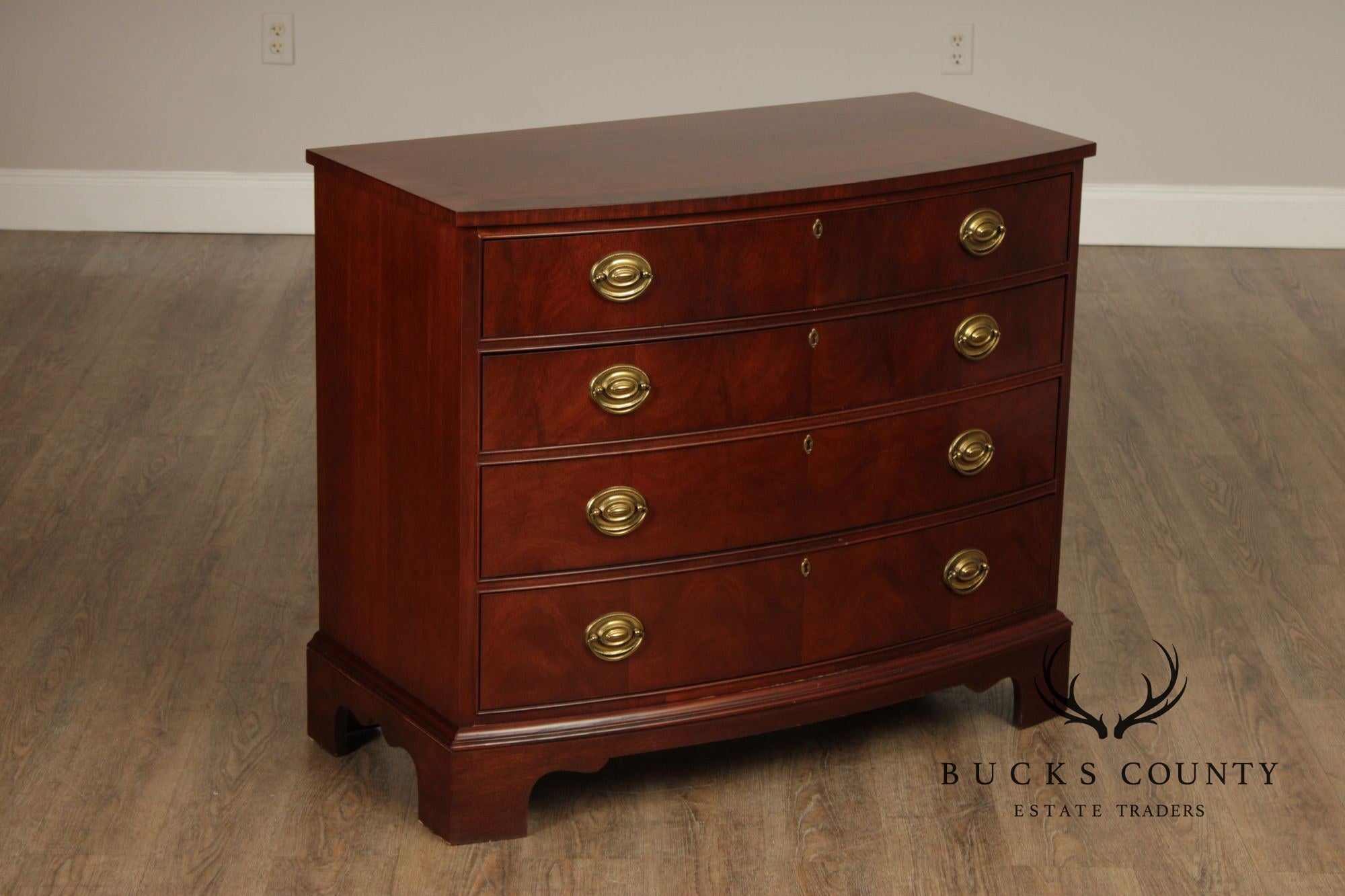 Ethan Allen Hepplewhite Style Mahogany Chest of Drawers