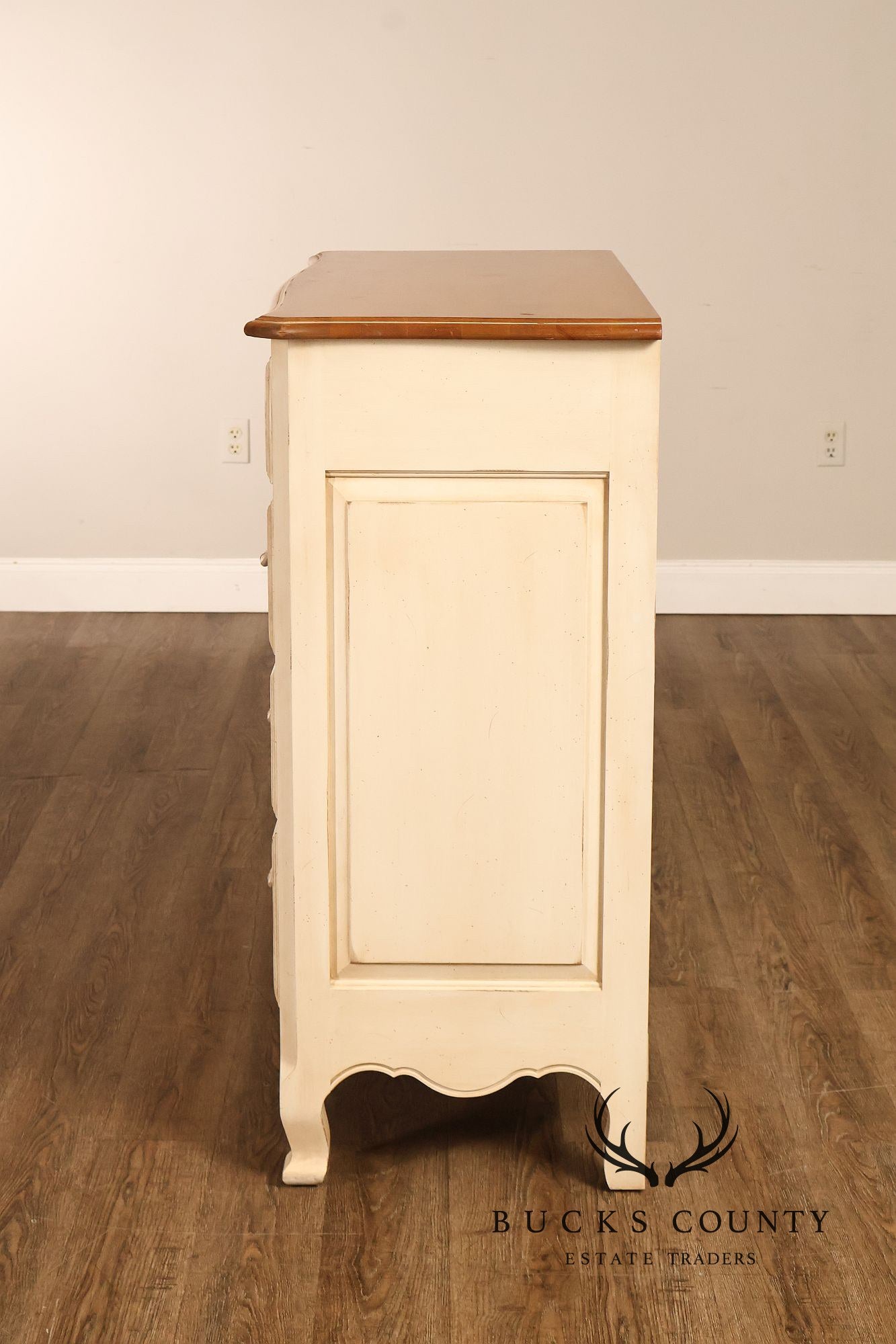 Ethan Allen 'Country French' Painted Chest of Drawers