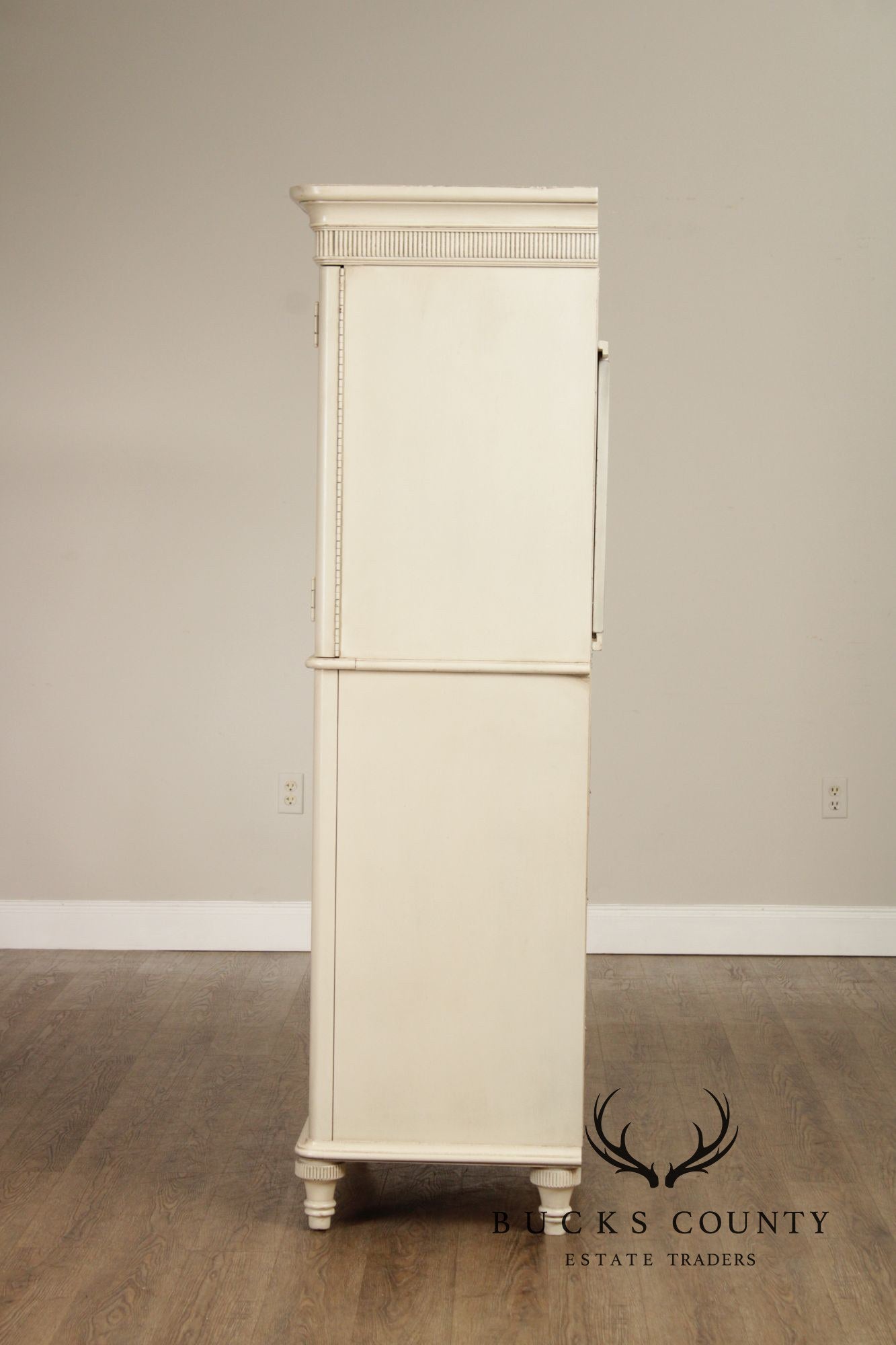 Drexel Heritage 'Chelsea Cottage' Armoire