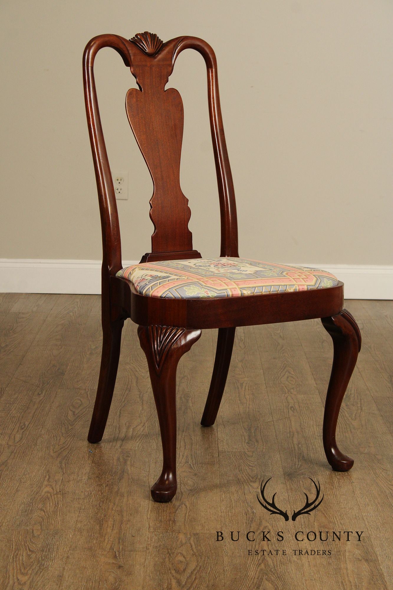 QUEEN ANNE STYLE SET OF FOUR CUSTOM MAHOGANY DINING CHAIRS