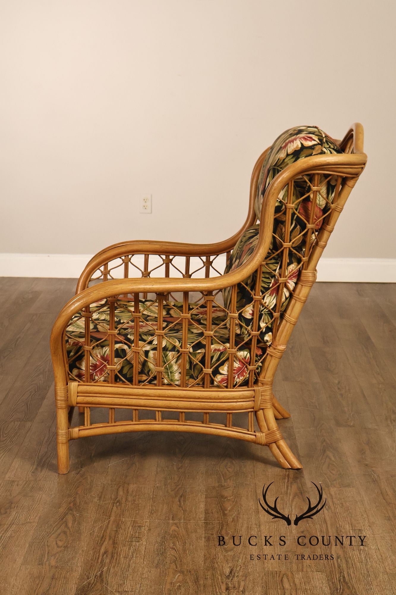 Lane Venture Wicker Lounge Chair With Tropical Upholstery