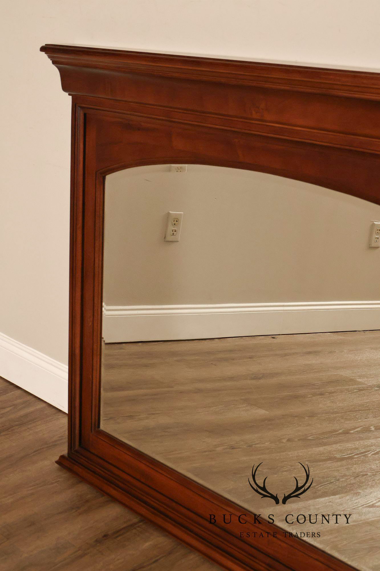 Thomasville Louis Philippe Style Arched Cherry Frame Landscape Wall Mirror