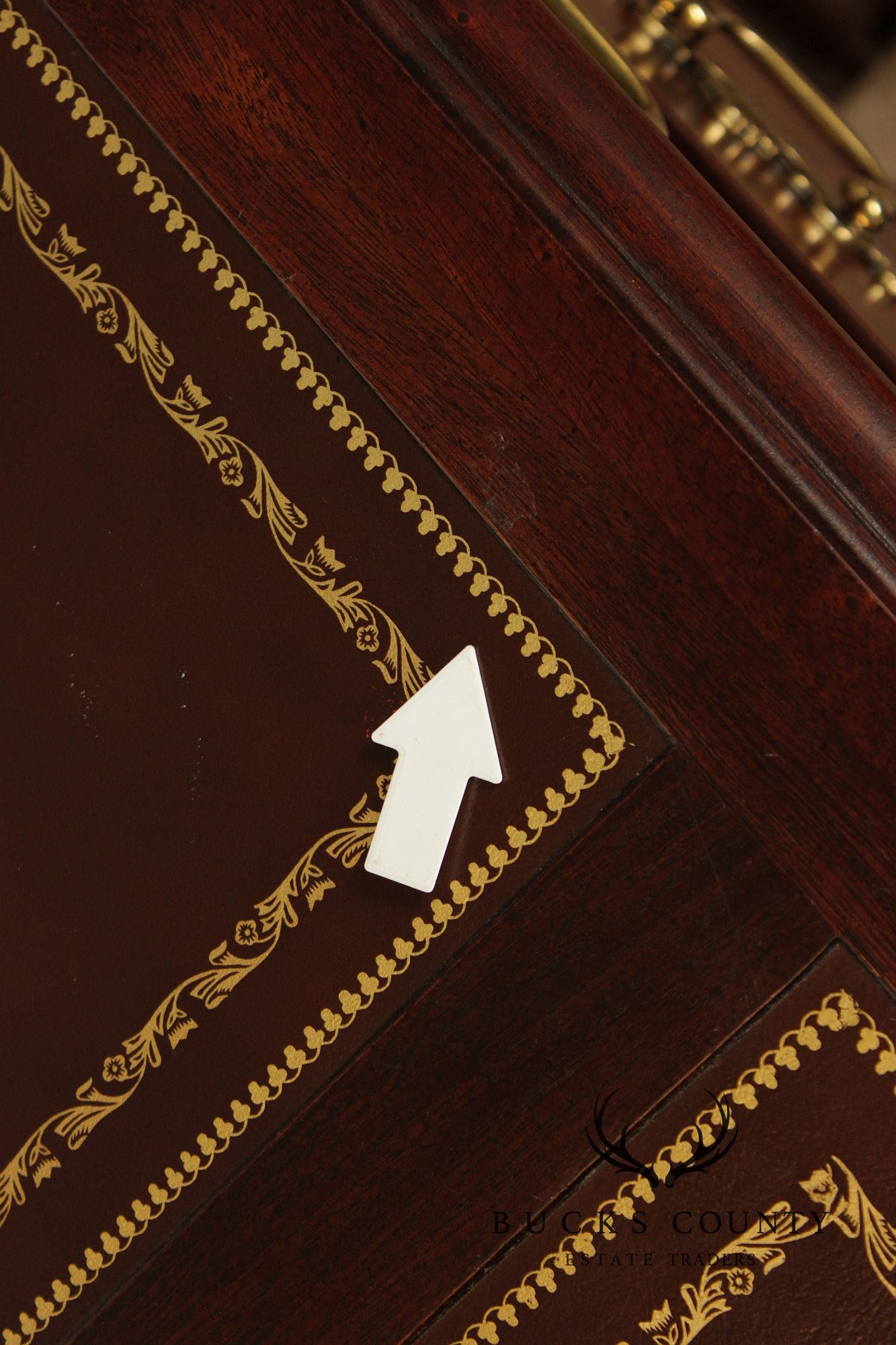 Hekman Chippendale Style Mahogany Leather Top Executive Desk