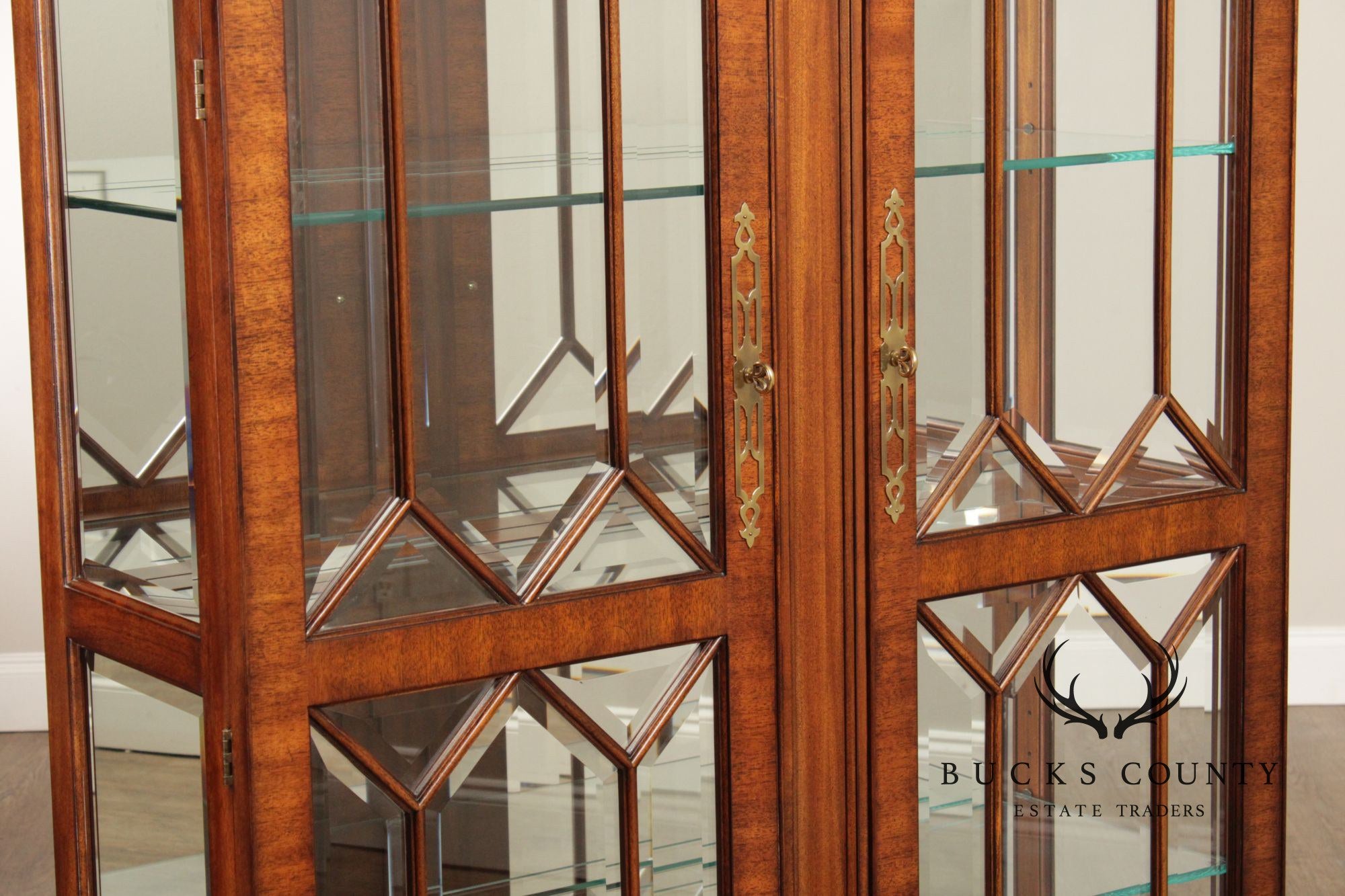 Henkel Harris Georgian Style Pair of Mahogany Display Case Cabinets