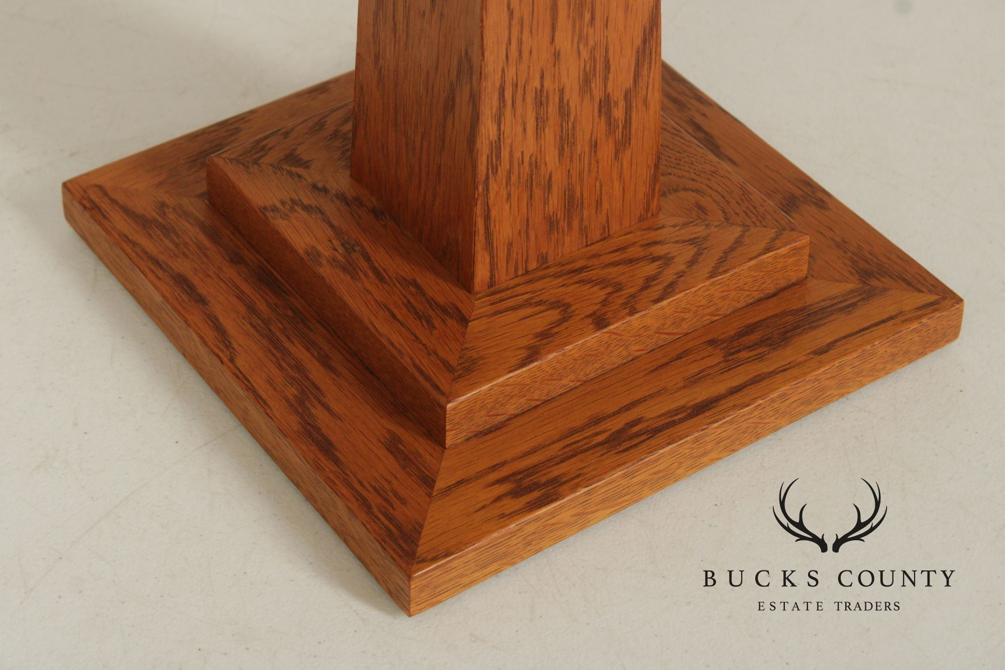 Mission Style Oak and Mica Table Lamp