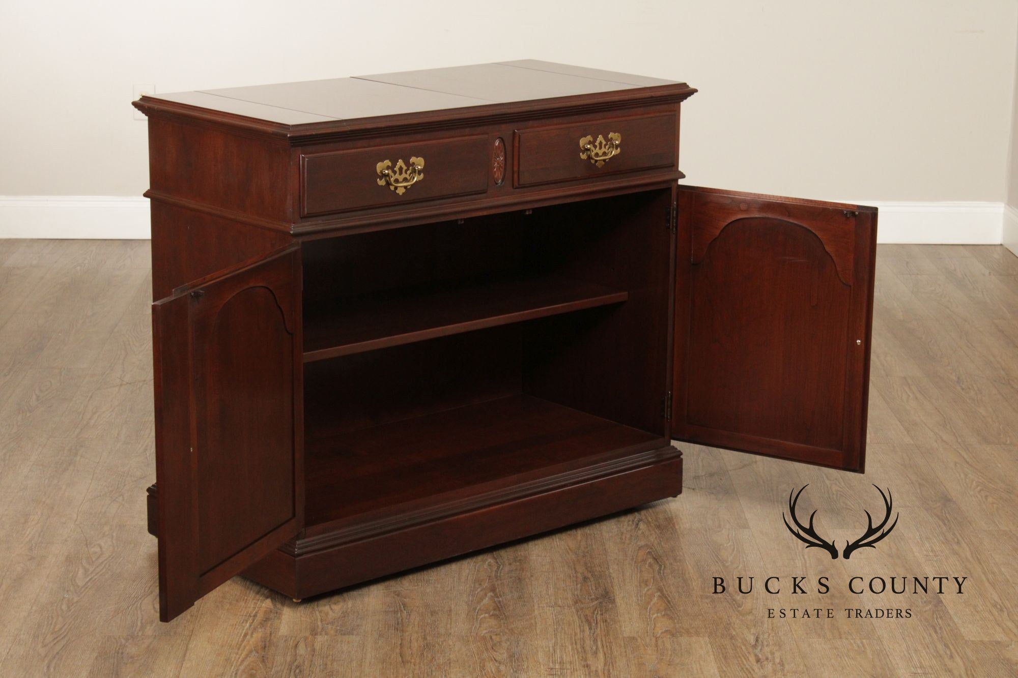 Ethan Allen Georgian Court Chippendale Style Cherry Flip Top Server
