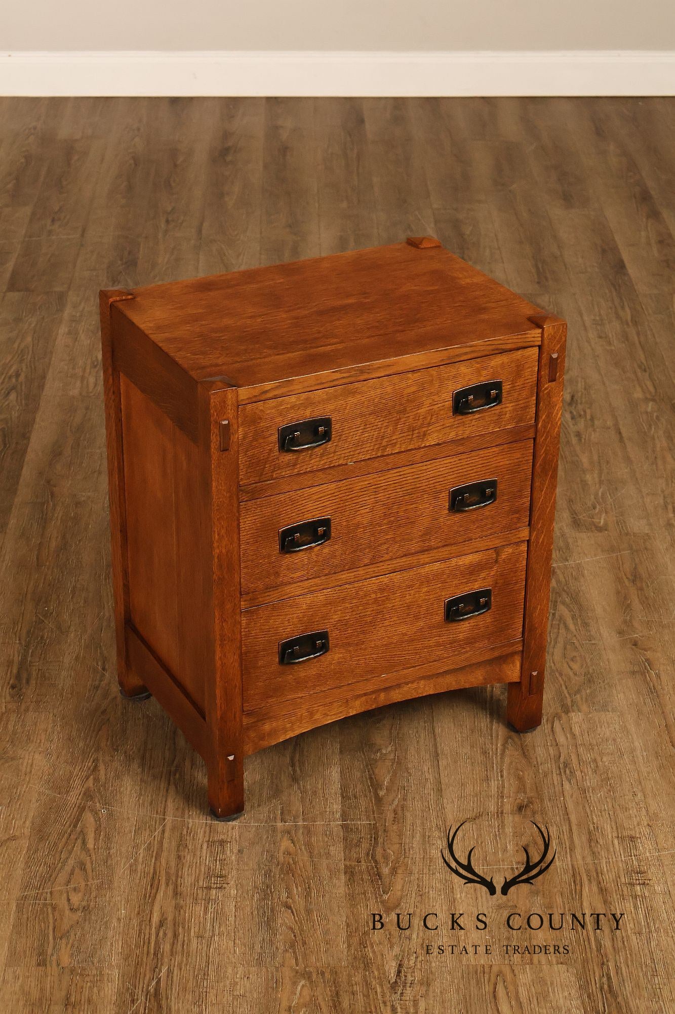 Stickley Mission Collection Pair Of Oak Chest Nightstands