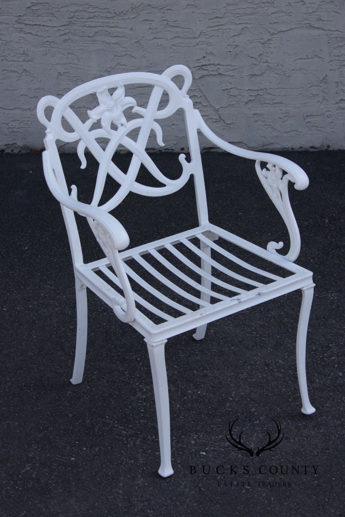 Brown Jordan Set of Eight Cast Aluminum 'Day Lily' Outdoor Dining Chairs
