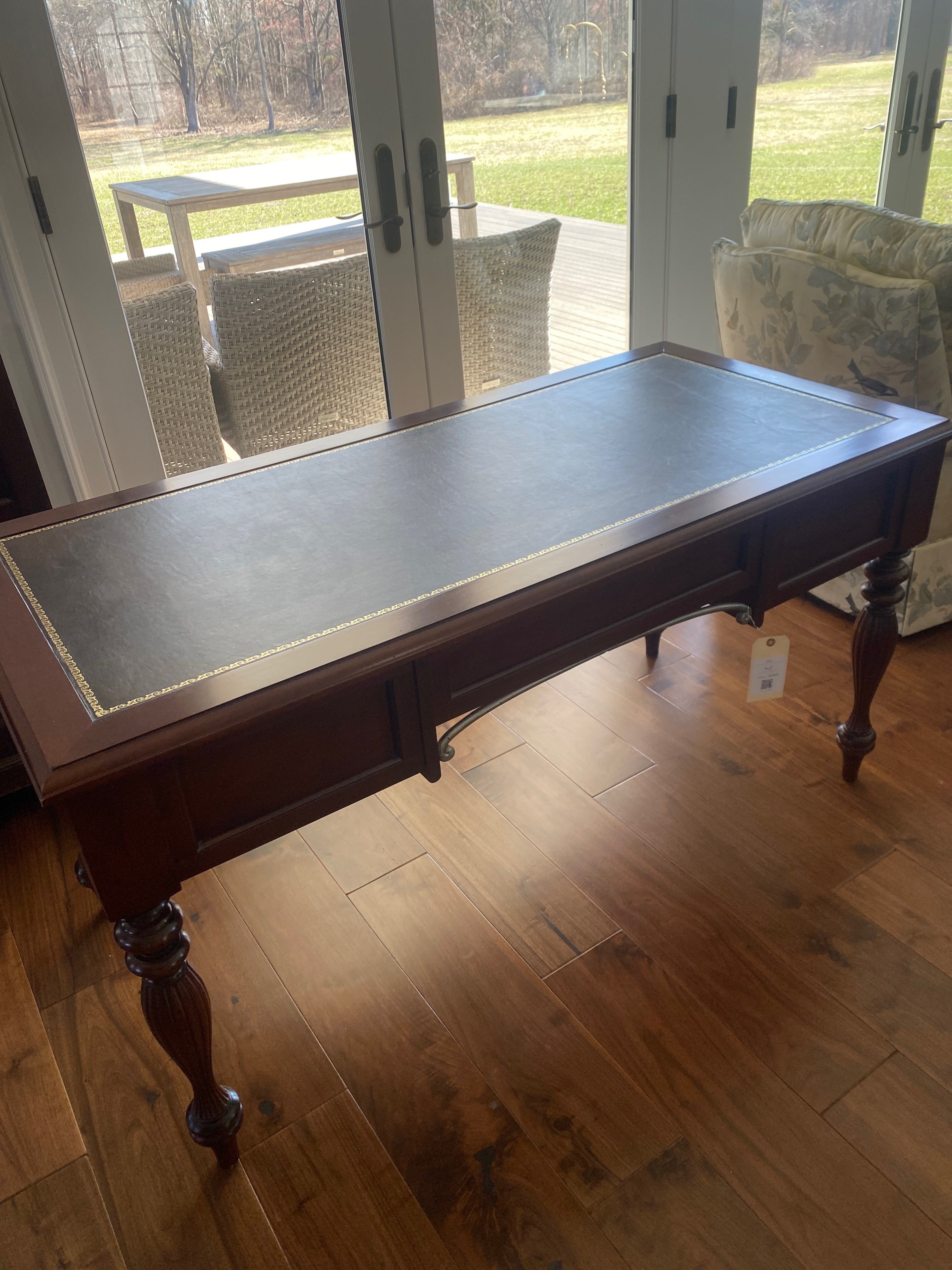 Harden Desk
