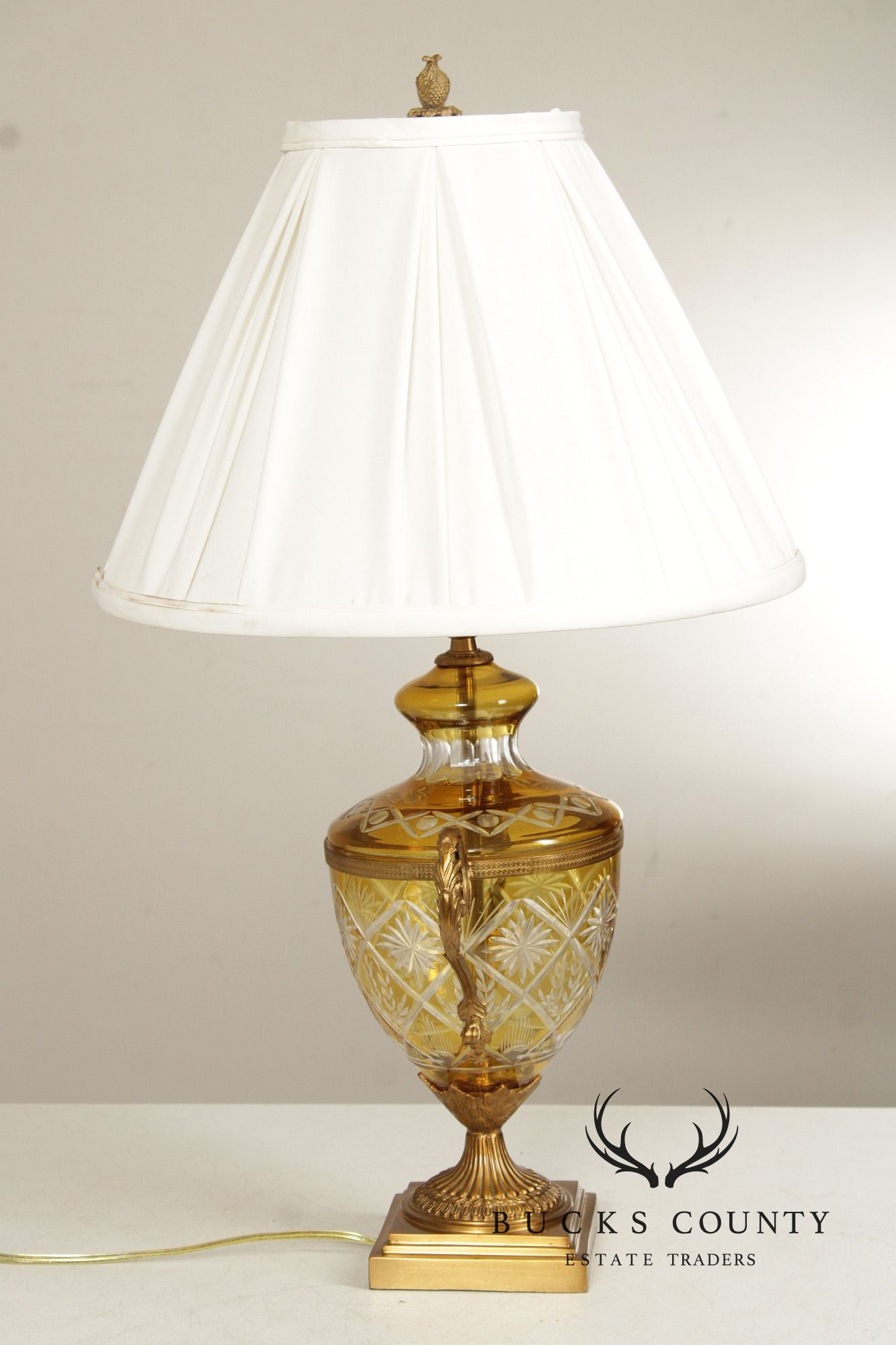 Ethan Allen Amber Glass Urn Table Lamp