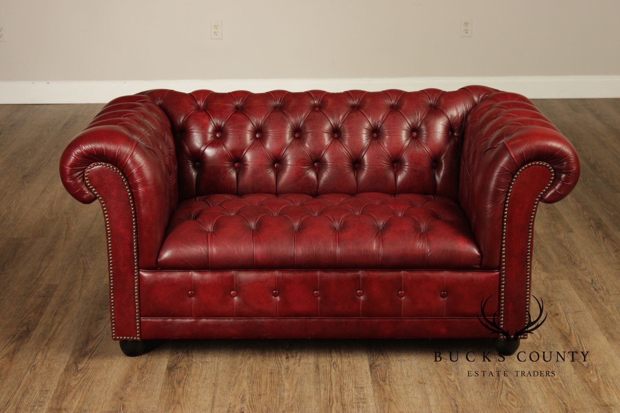 English Traditional Style Tufted Leather Chesterfield Loveseat