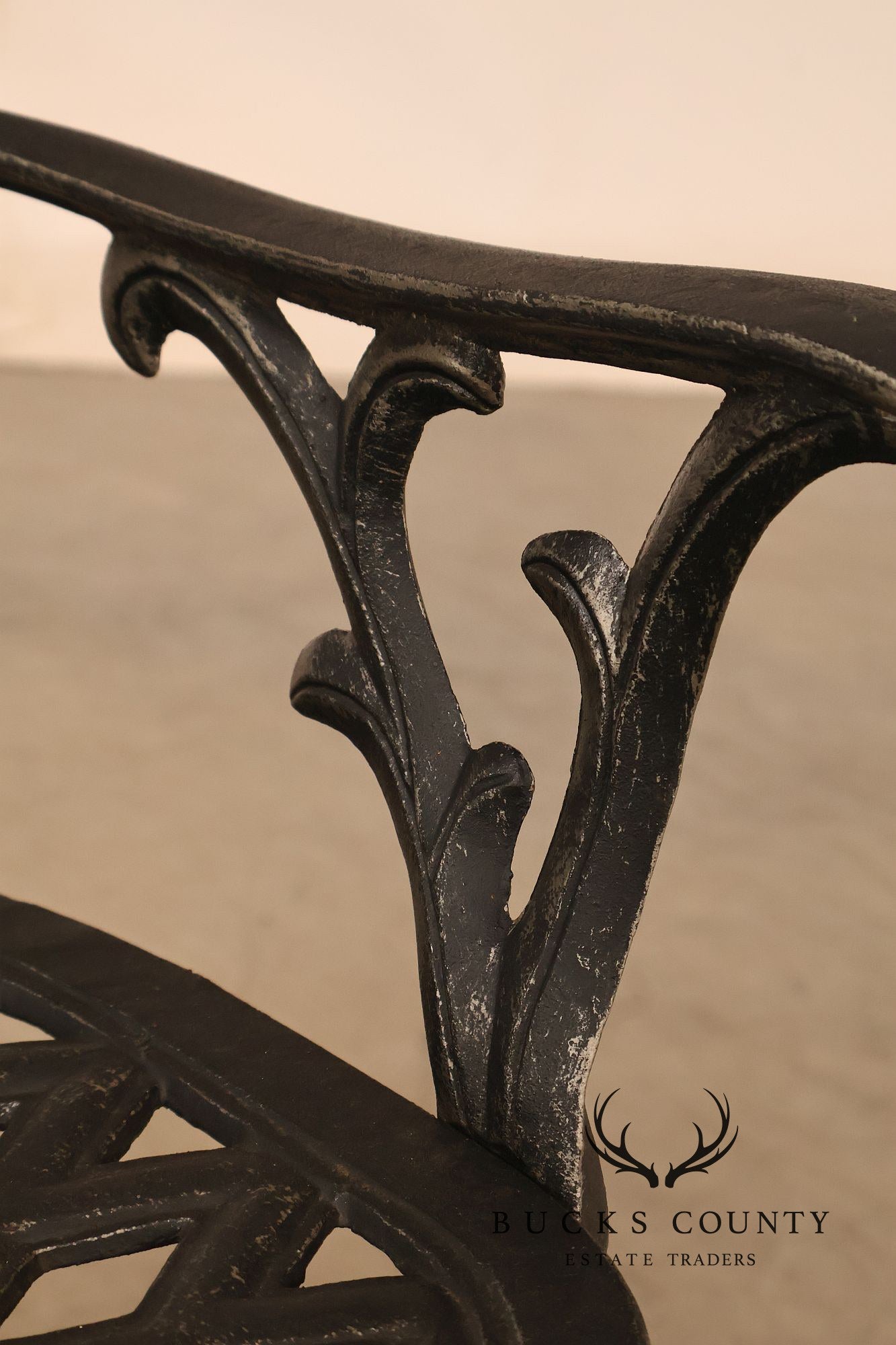 Cast Aluminum Garden Bench With Ornate Lattice Back