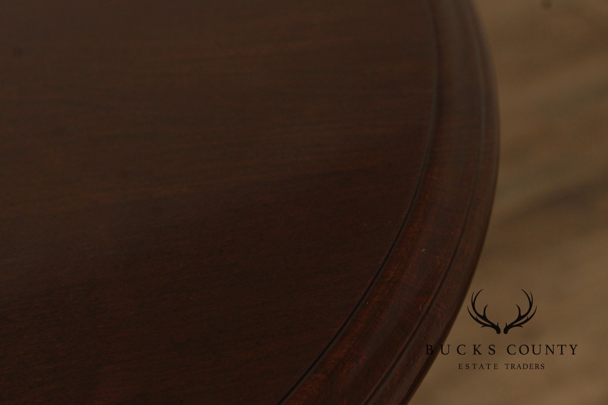 Ethan Allen 'Georgian Court' Queen Anne Style Carved Cherry End Table