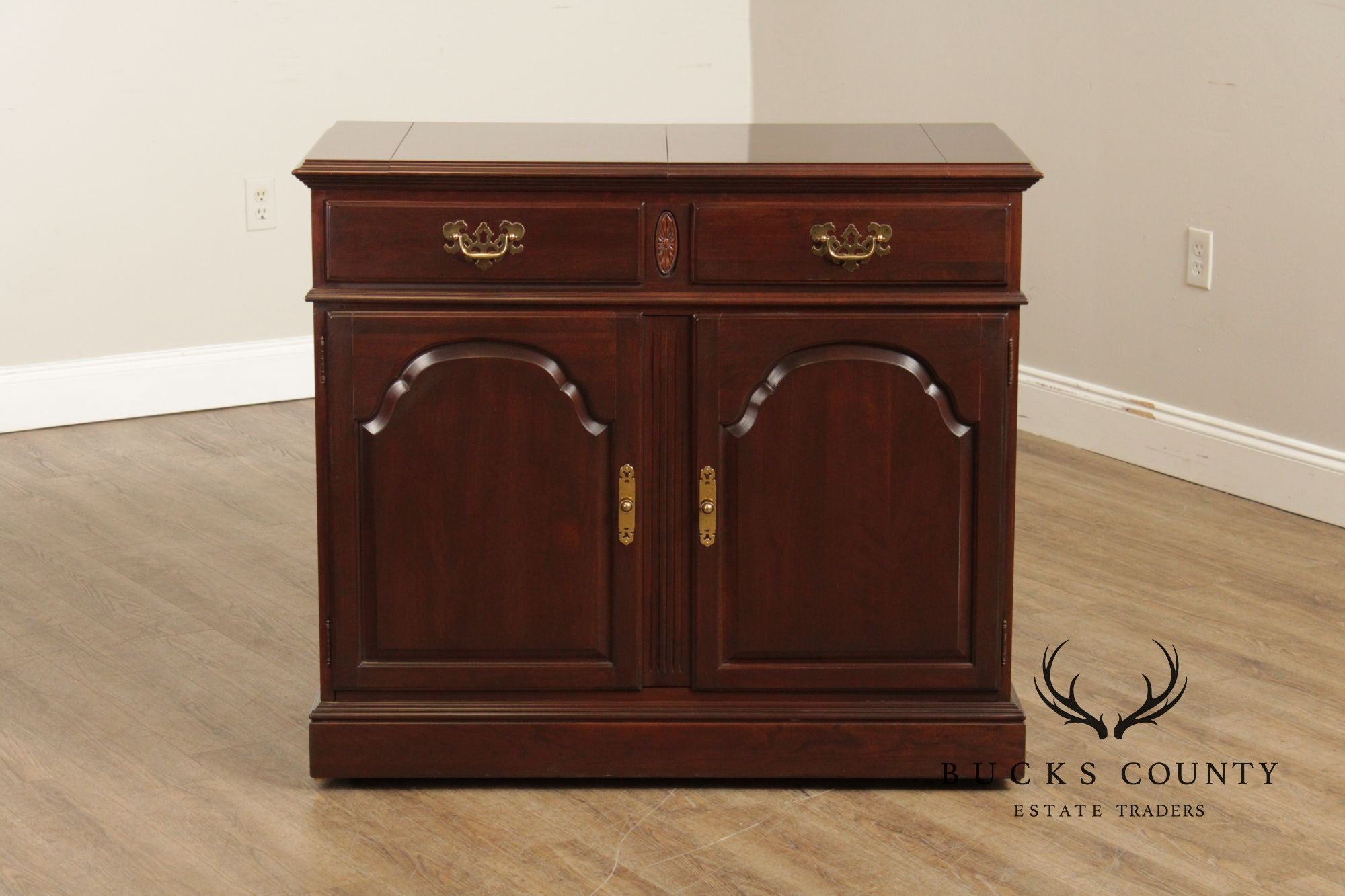 Ethan Allen Georgian Court Chippendale Style Cherry Flip Top Server