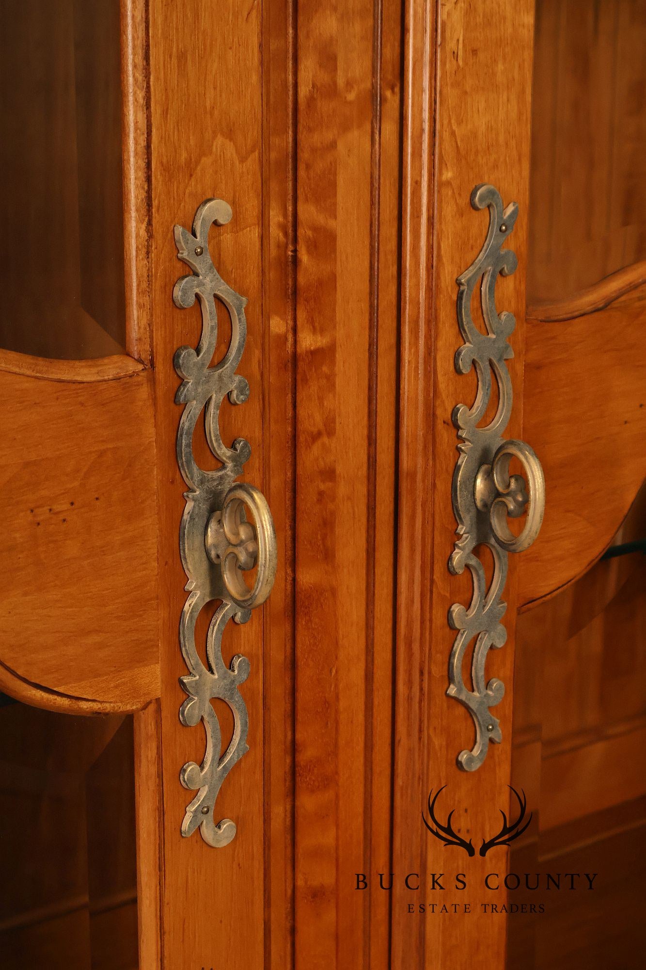 Ethan Allen 'Legacy' French Country Style China Cabinet