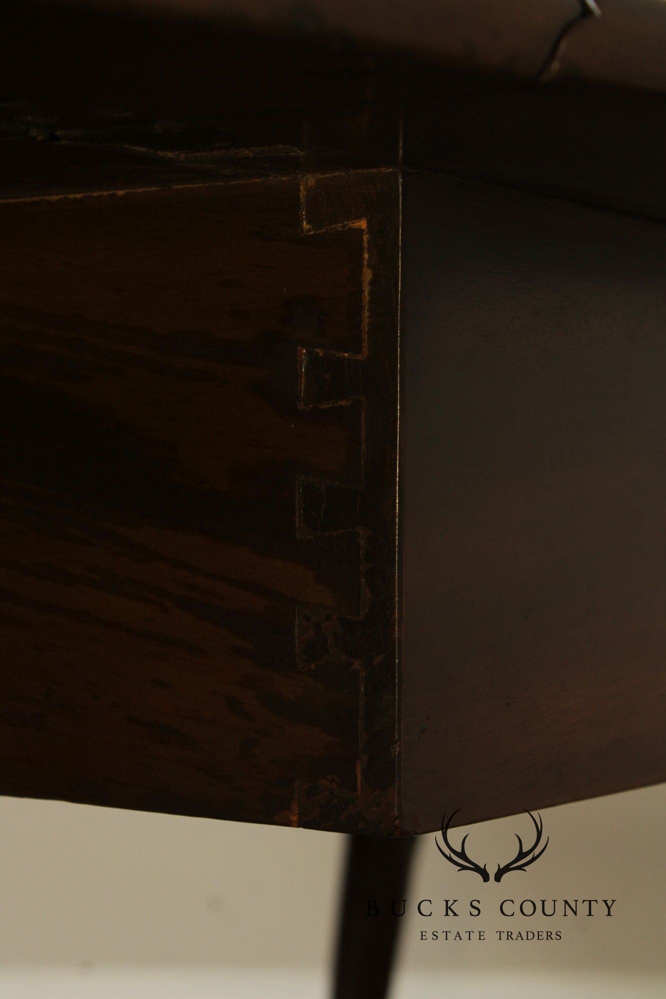 Kittinger Colonial Williamsburg Mahogany Drop Leaf Dining Table
