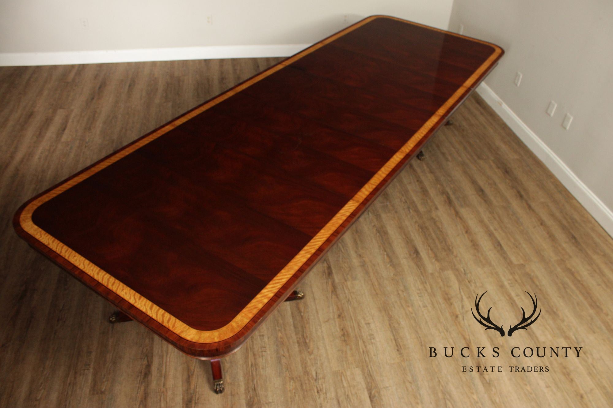 Henredon Natchez Mahogany Double Pedestal Dining Table With Three Leaves