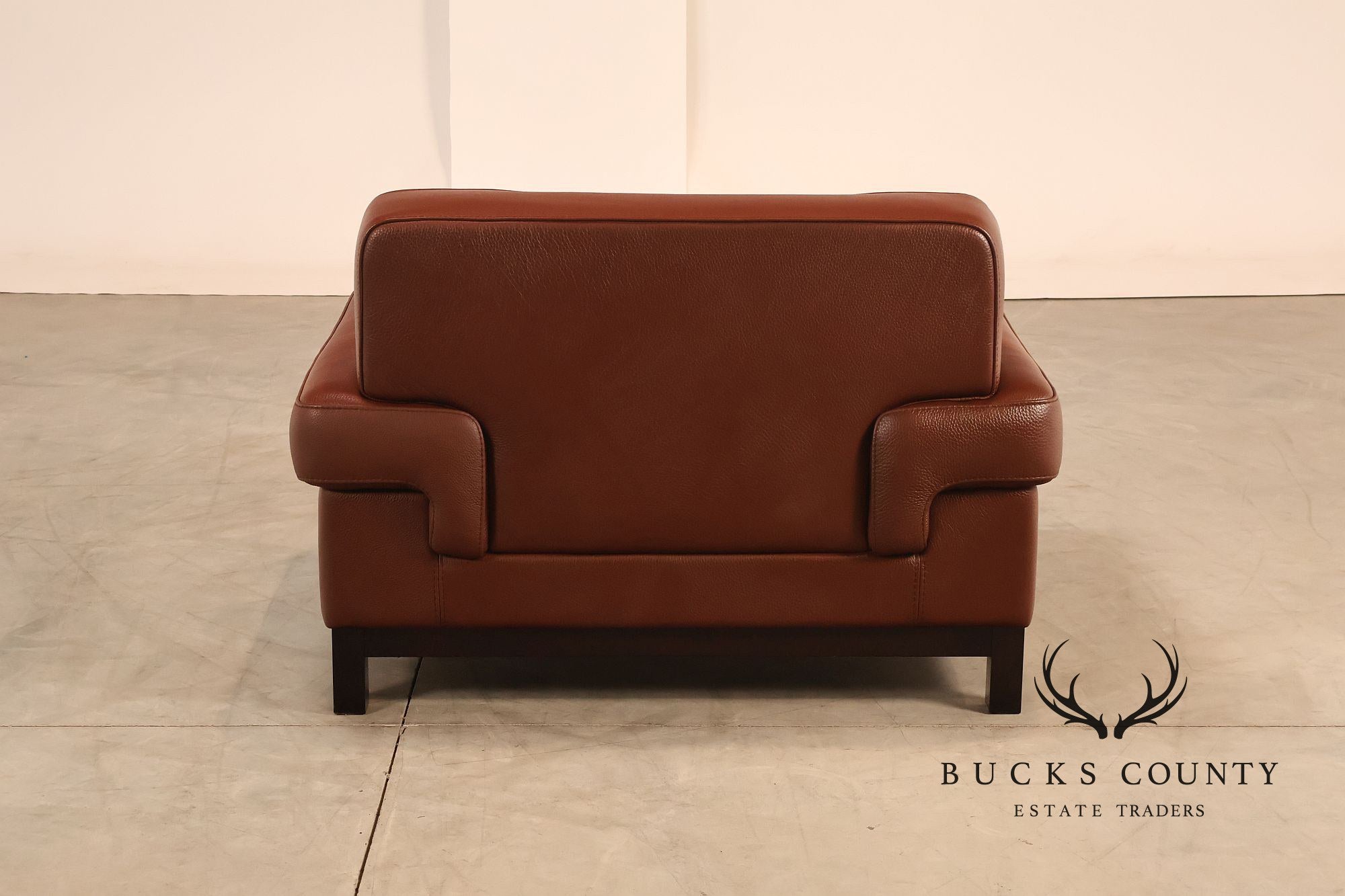 Formenti Pair of Italian Leather Lounge Chairs