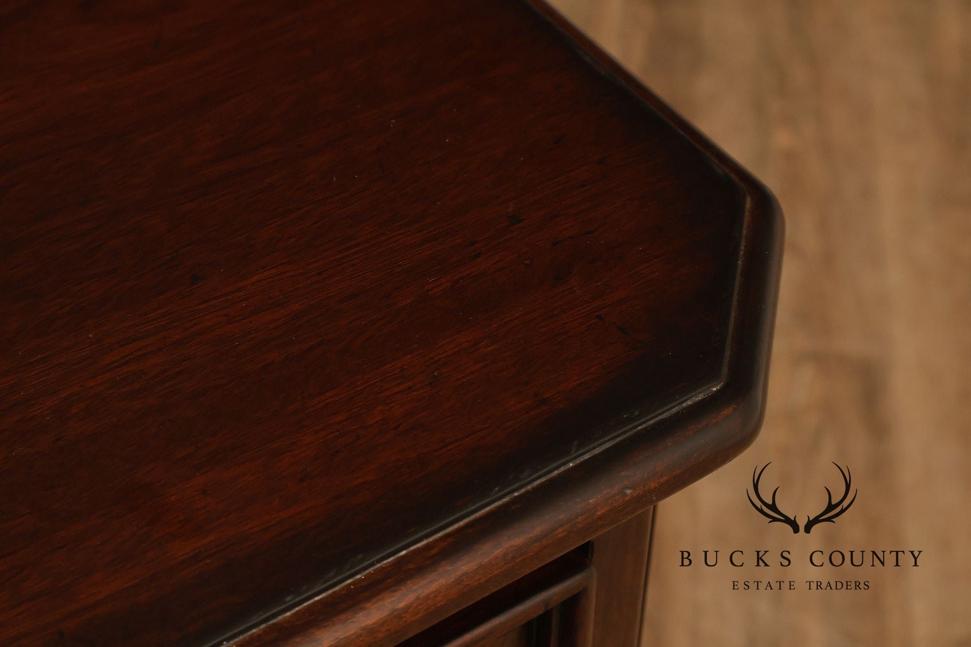 Grafton Street Mahogany Pair of Bedside Chests Nightstands