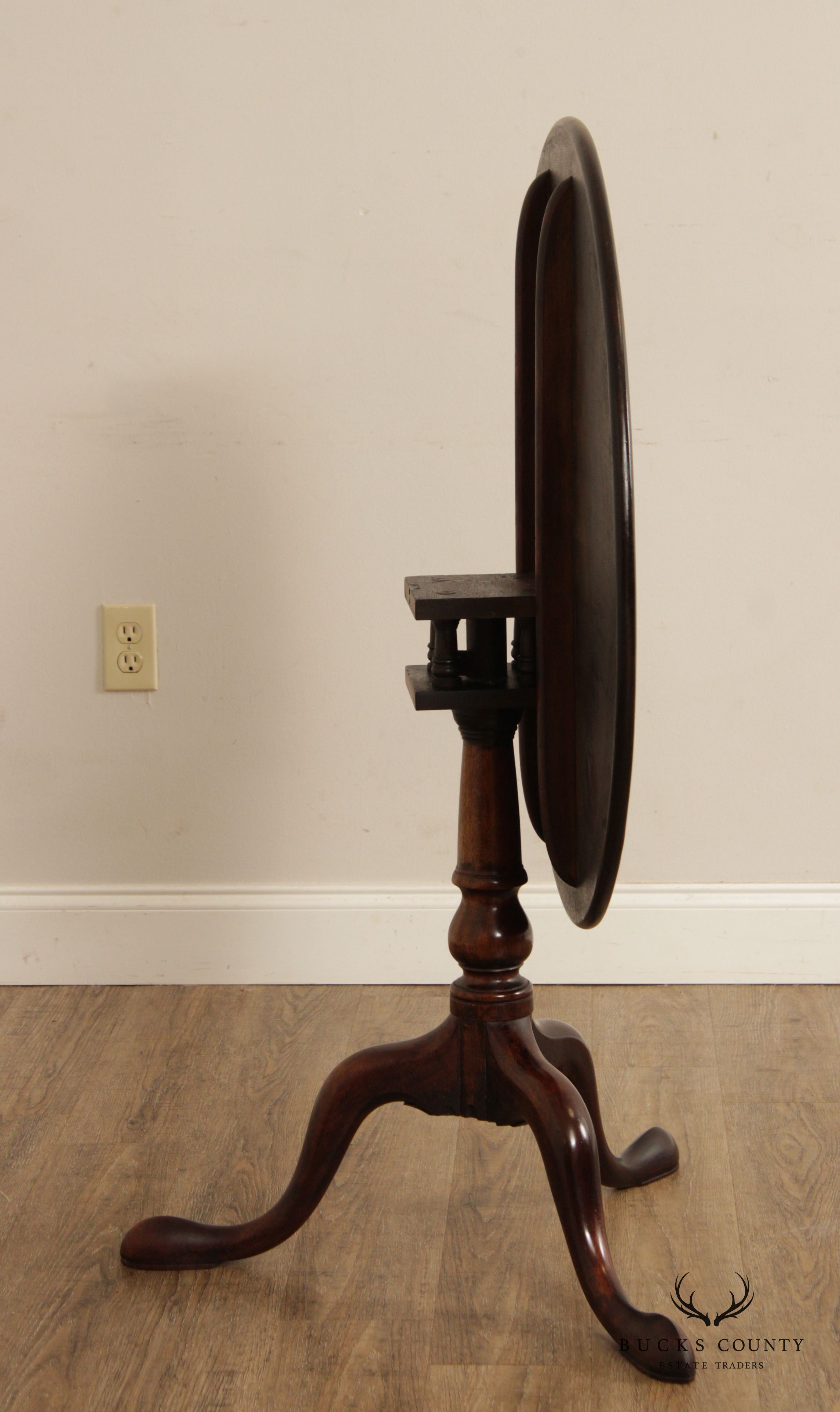 Queen Anne Style Antique Mahogany Tilt-Top Tea Table