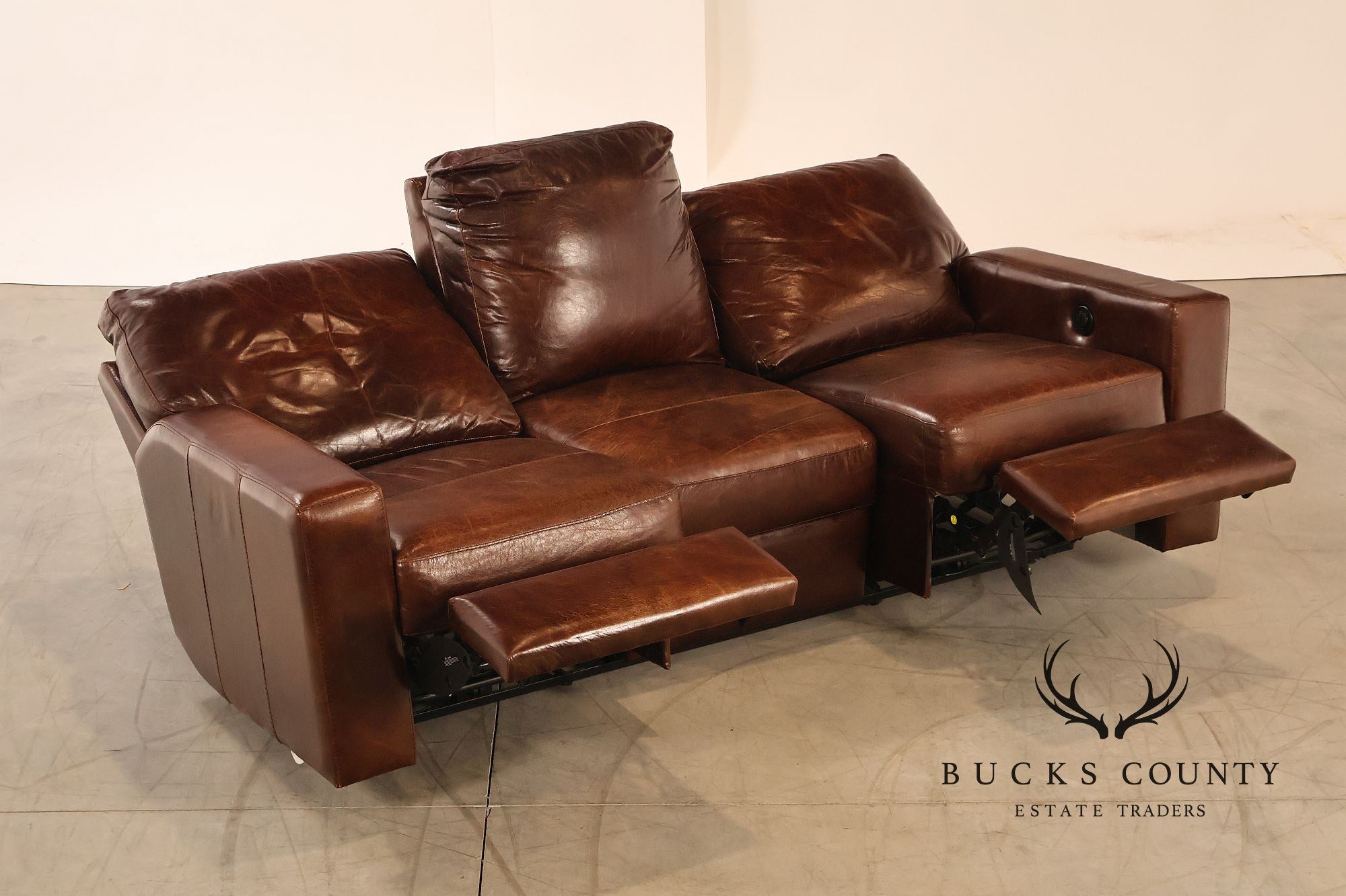 Soft Line Pair of 'Energia' Leather Power Reclining Sofas