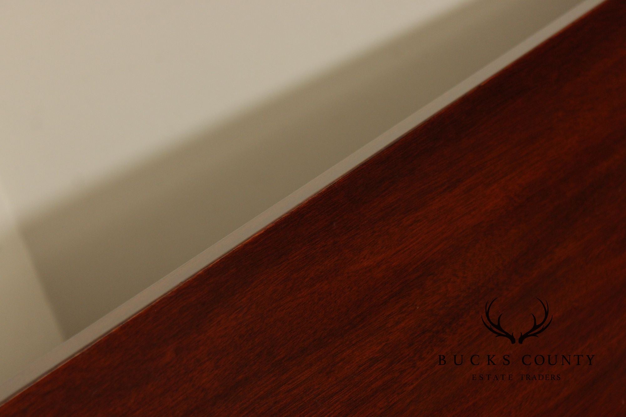 Henkel Harris Virginia Galleries Genuine Mahogany Queen Size Four Poster Bed