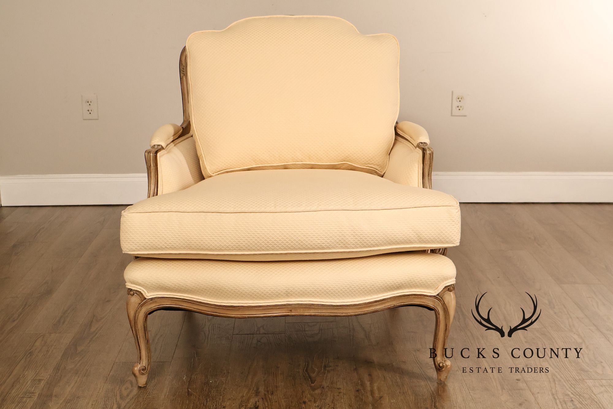 Meyer Gunther Martini French Louis XV Style Bergere Chair