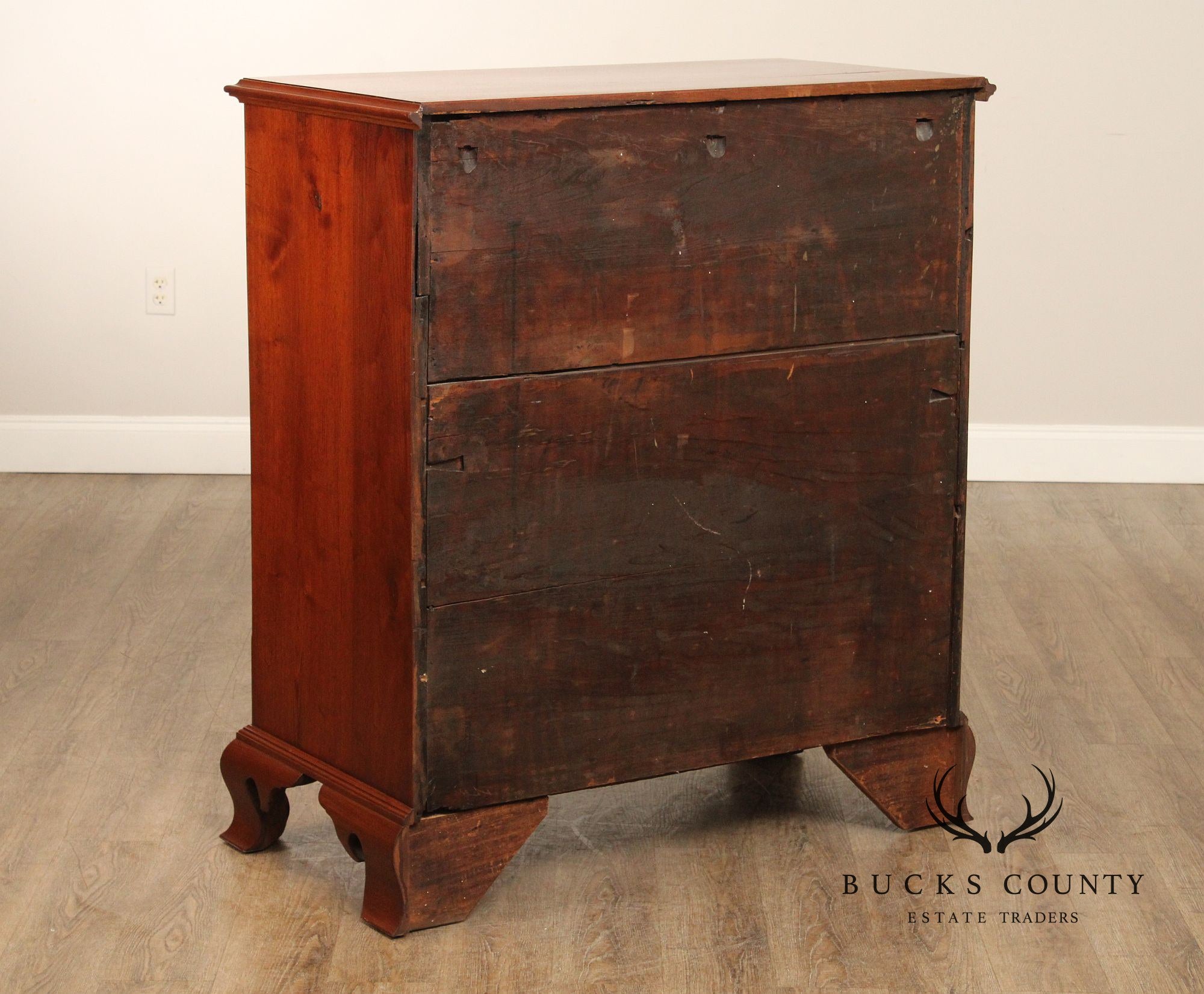 Antique Philadelphia Chippendale Walnut Chest of Drawers