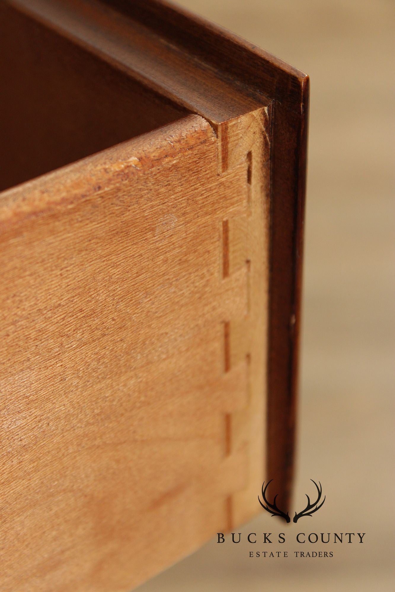 Henredon Aston Court Mahogany Ten Drawer Dresser