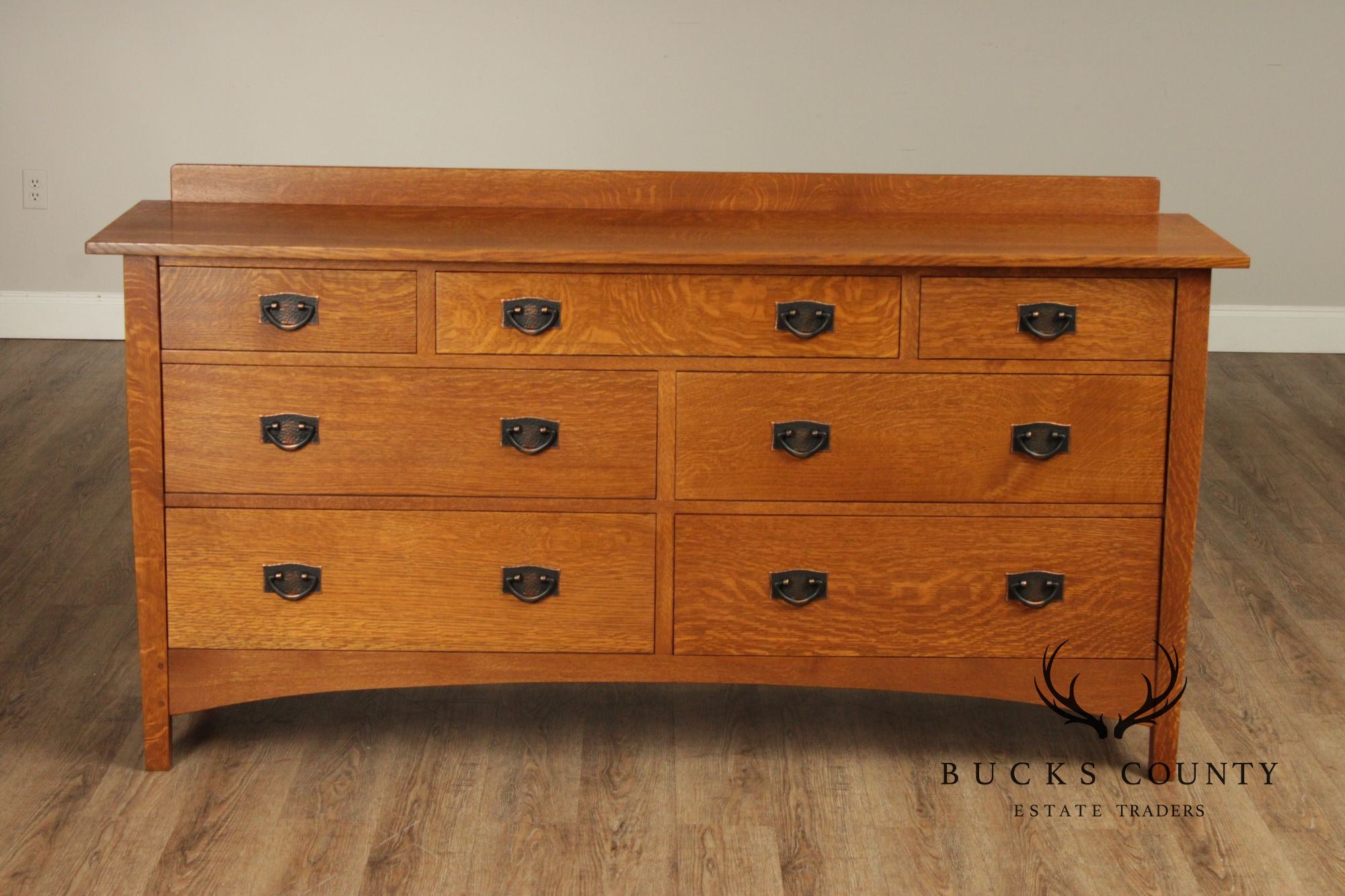 Stickley Mission Collection Harvey Ellis Oak Seven Drawer Dresser