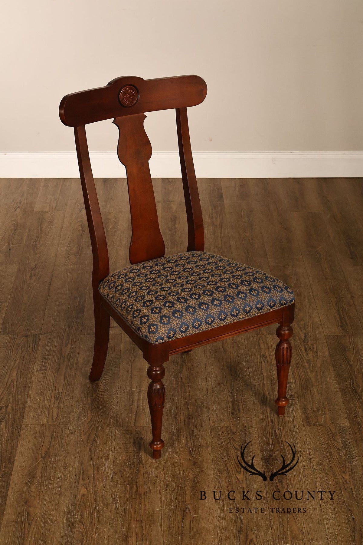 Ethan Allen British Classics Collection Set of Eight Dining Chairs