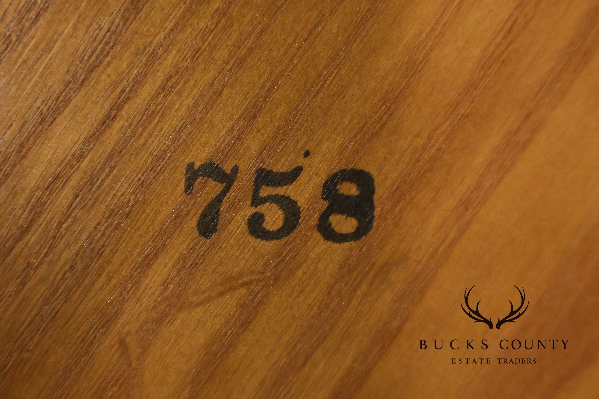 Henredon French Louis XV Style Oak Expanding Coffee Table