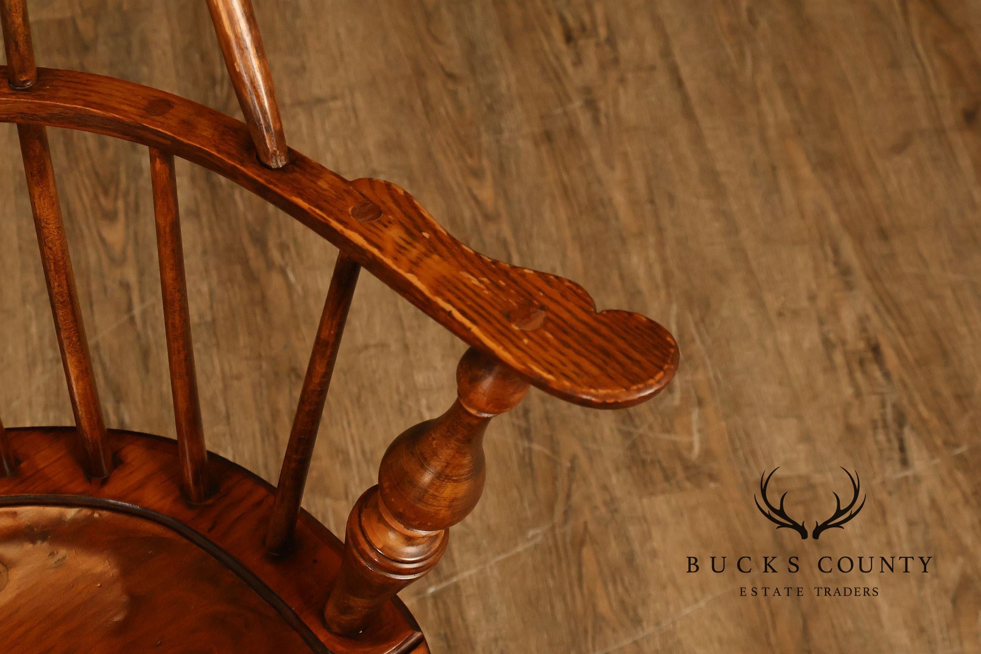 D.R. Dimes Vintage Set of Six Bow-Back Windsor Dining Chairs