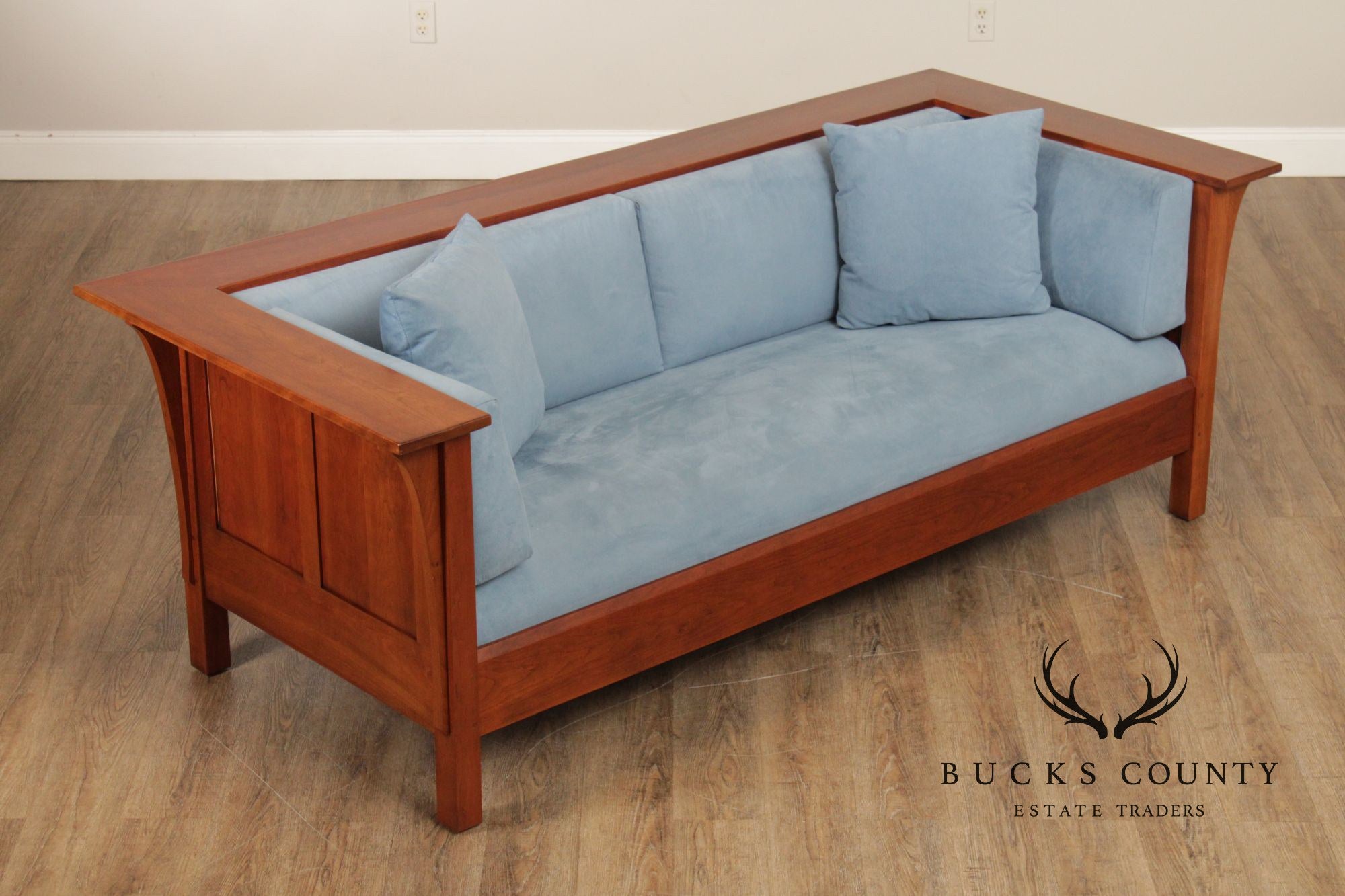 Stickley Mission Collection Cherry Prairie Settle