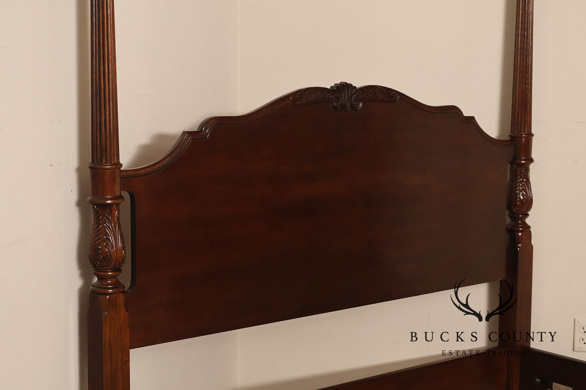 Drexel Heritage Heirlooms Collection Queen Size Mahogany Poster Bed