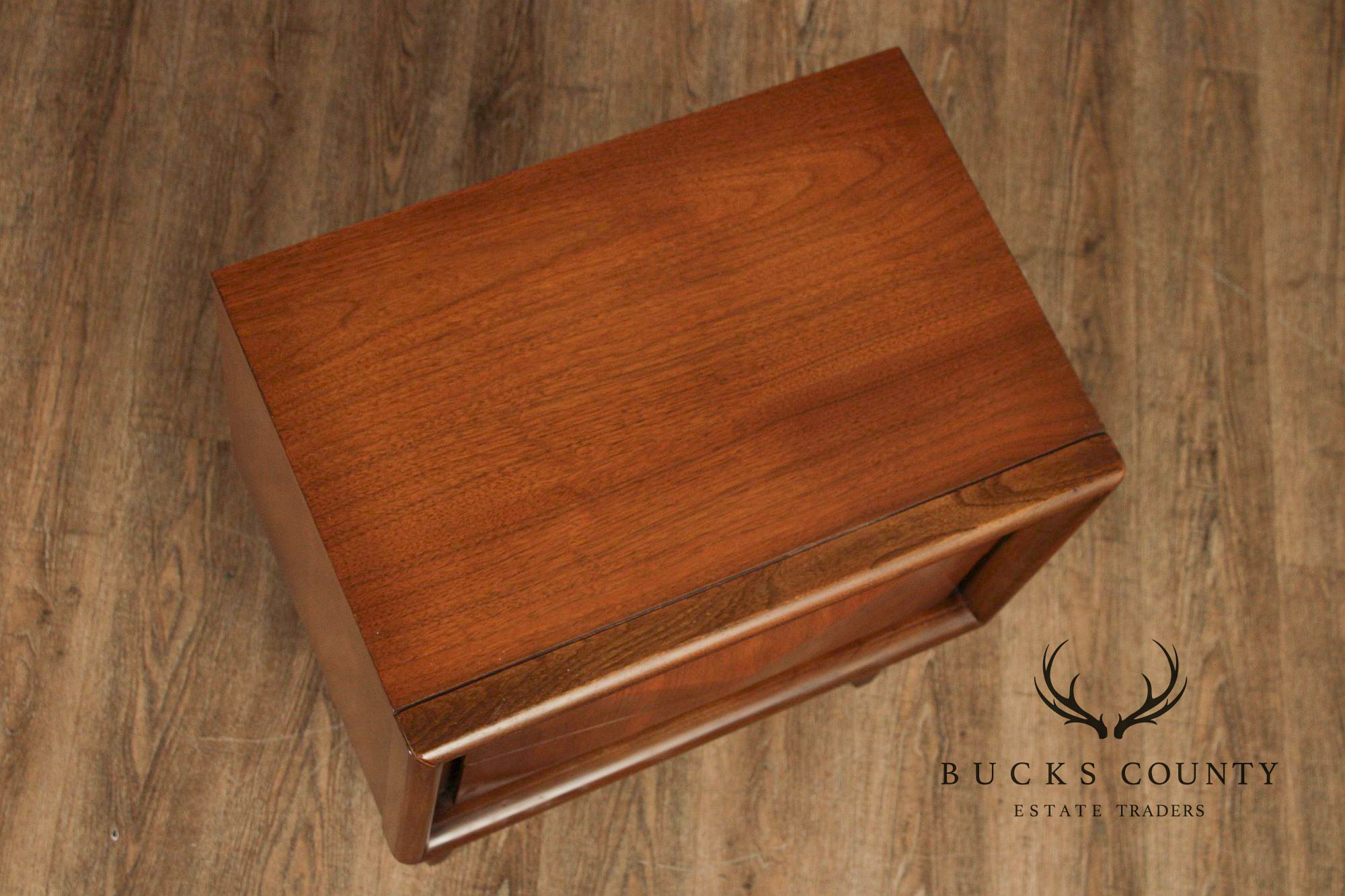 United Furniture Mid Century Modern Pair of Walnut Diamond Front Nightstands