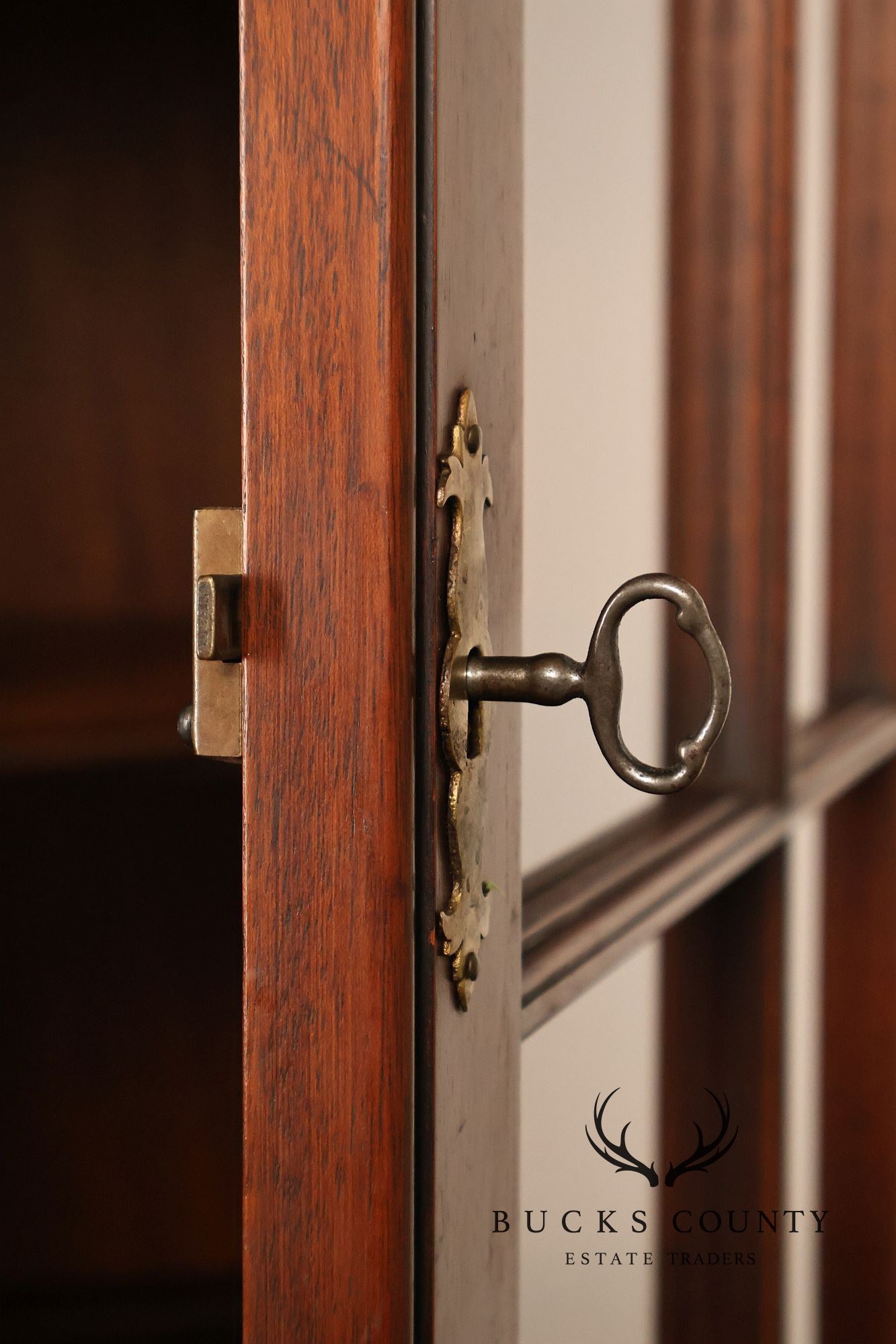 Henkel Harris Solid Mahogany Federal Style Corner Cabinet
