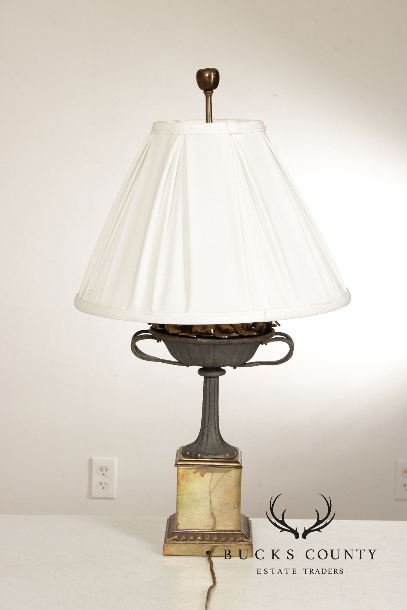 Chapman Vintage Fruit Basket Urn Form Table Lamp