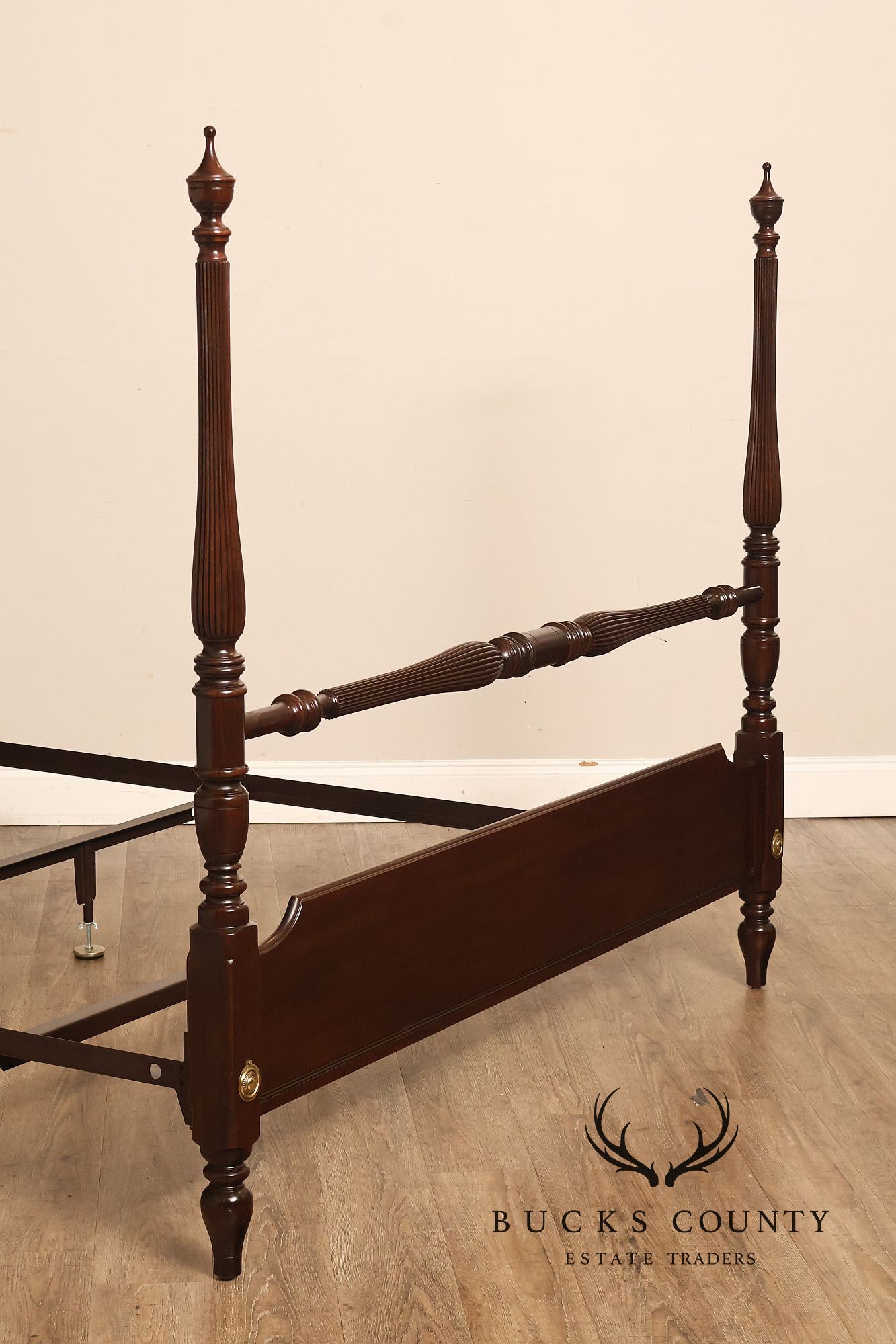 Ethan Allen 'Georgian Court' Queen Cherry Poster Bed