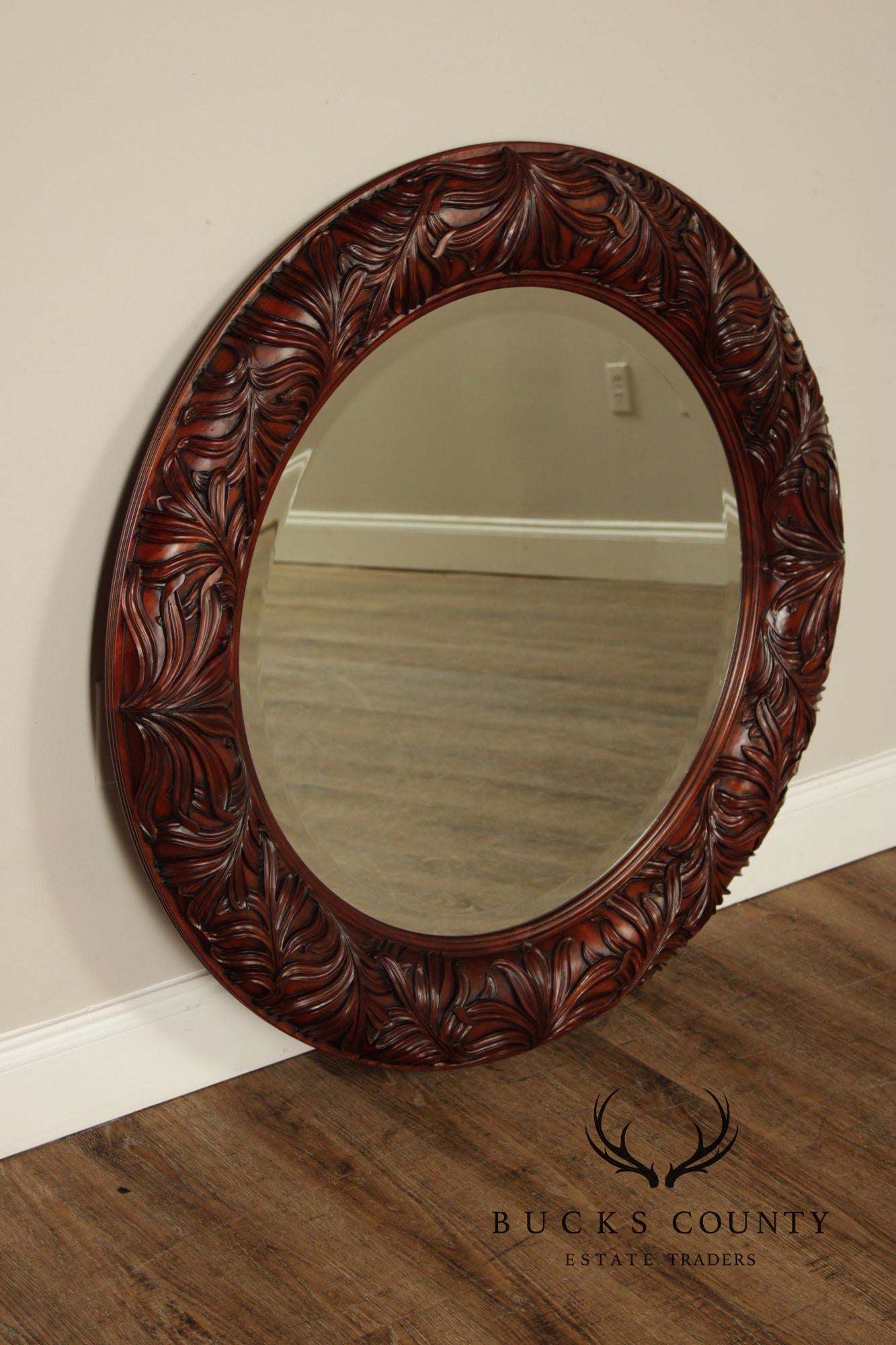 Ethan Allen British Classics Round Foliate Carved Frame Wall Mirror