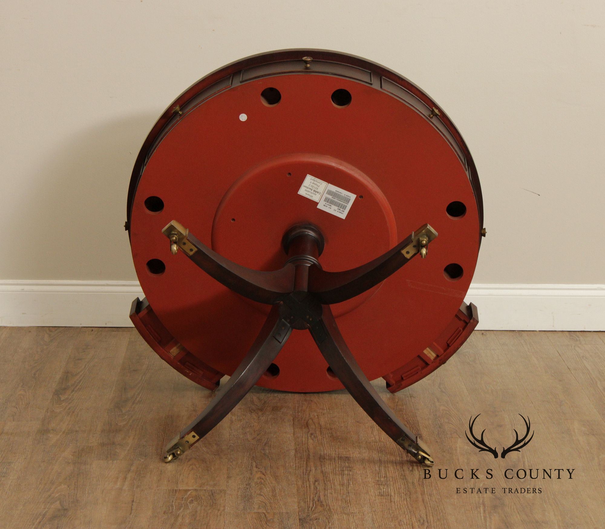 Ethan Allen Regency Style Round Leather Top Mahogany Rent Table