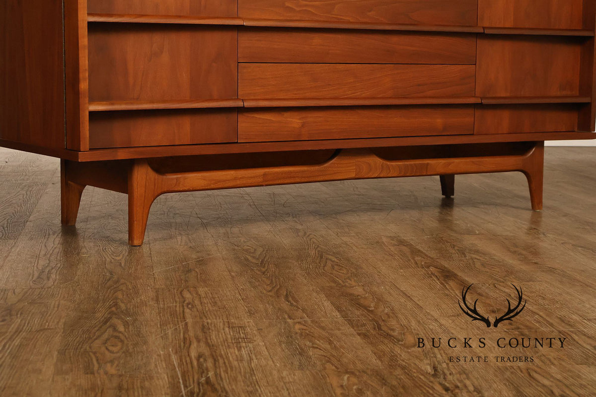 Young Manufacturing Mid Century Modern Walnut Sideboard