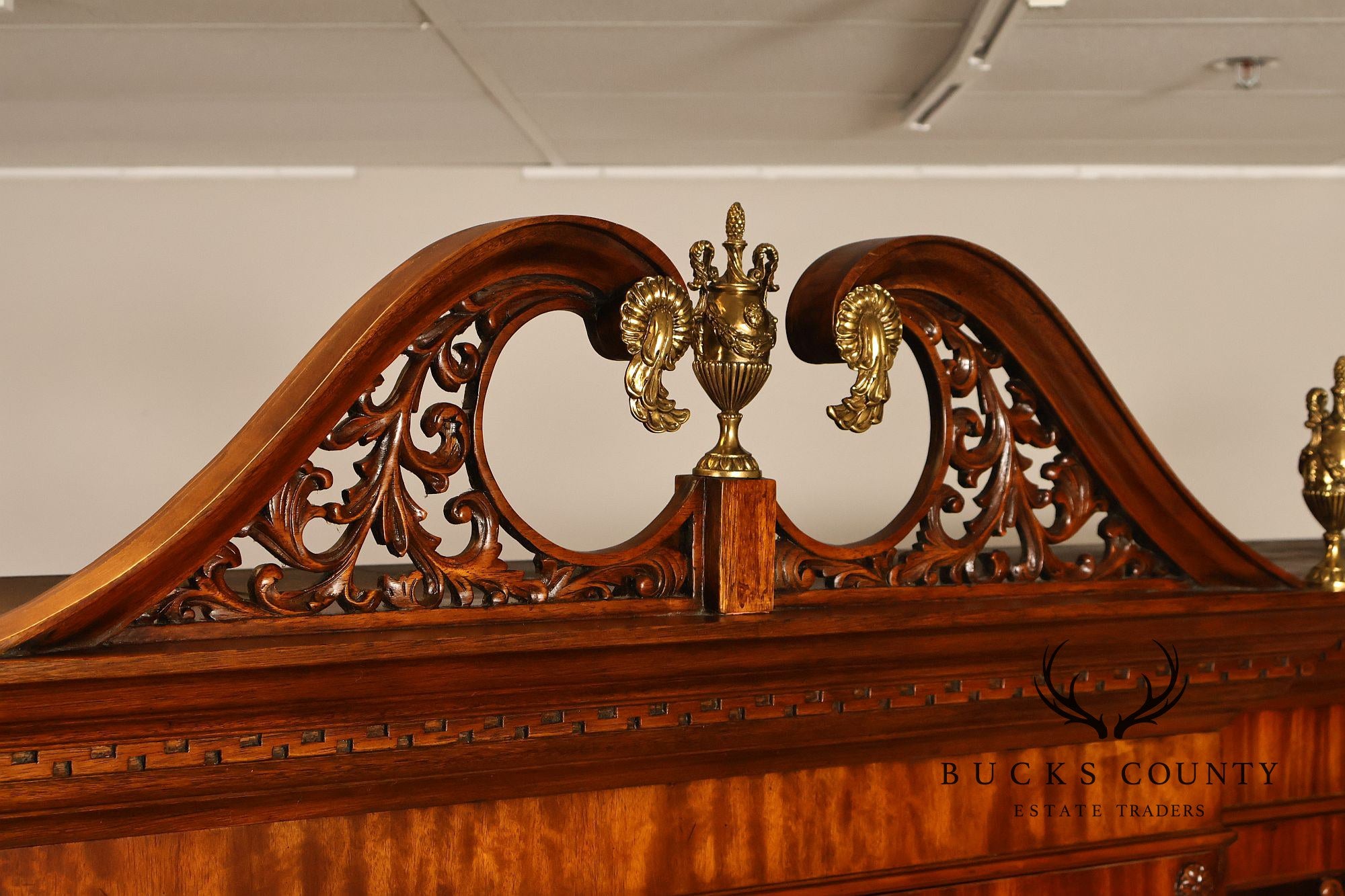 Maitland Smith Georgian Style Large Mahogany Breakfront Bookcase