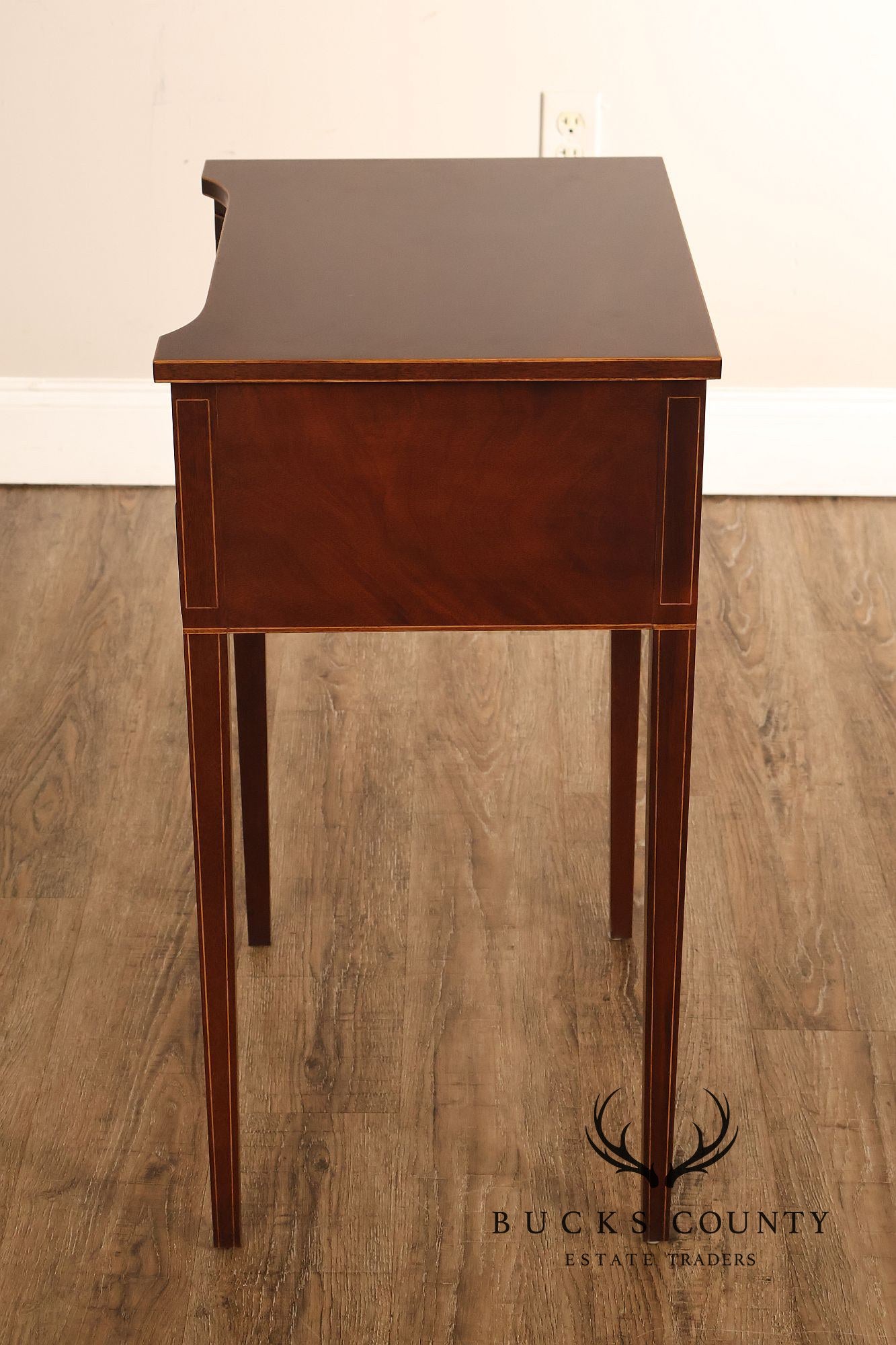 Stickley Colonial Williamsburg Mahogany Inlaid End Table