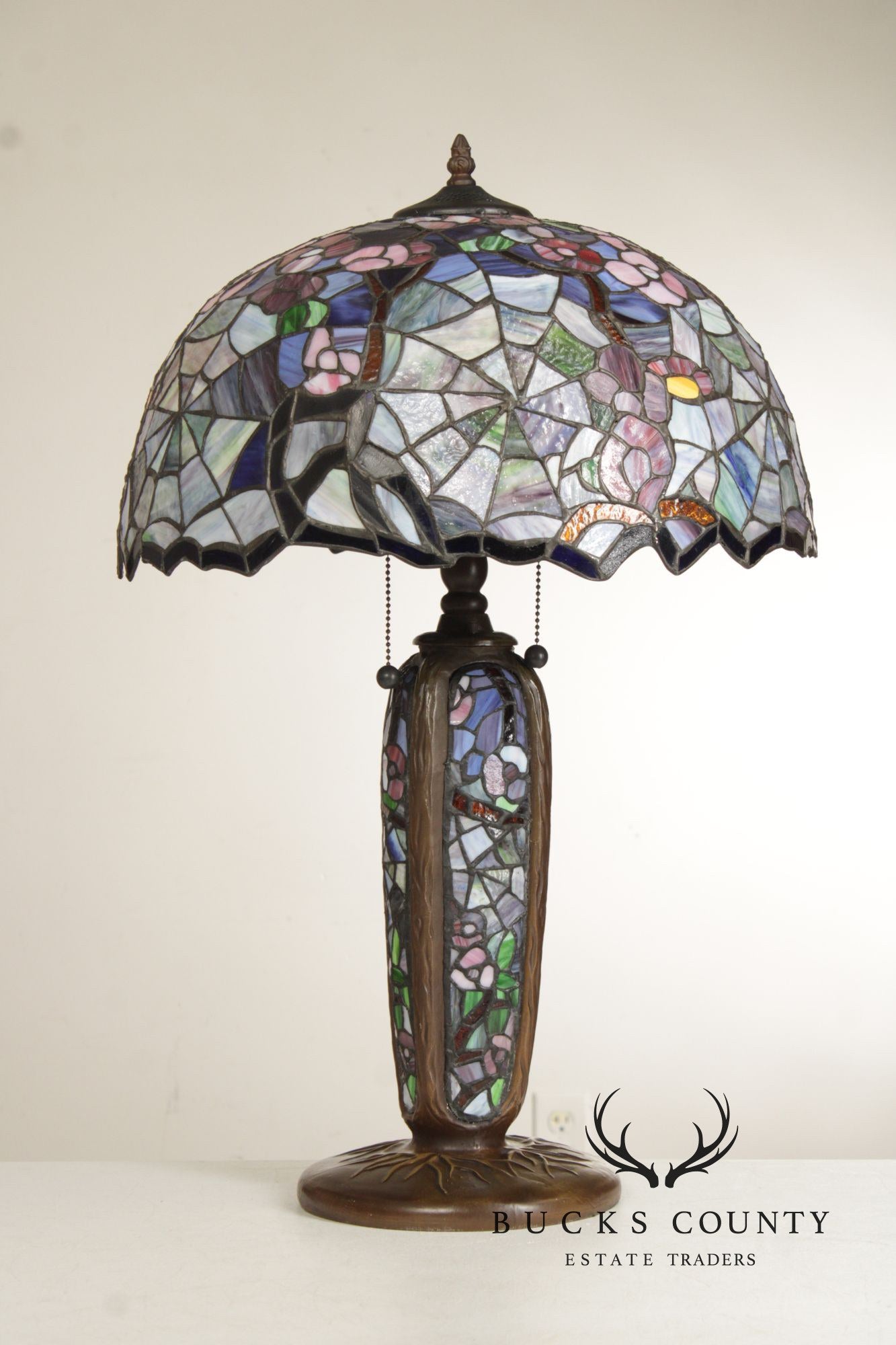 Tiffany Style Art Glass Table Lamp
