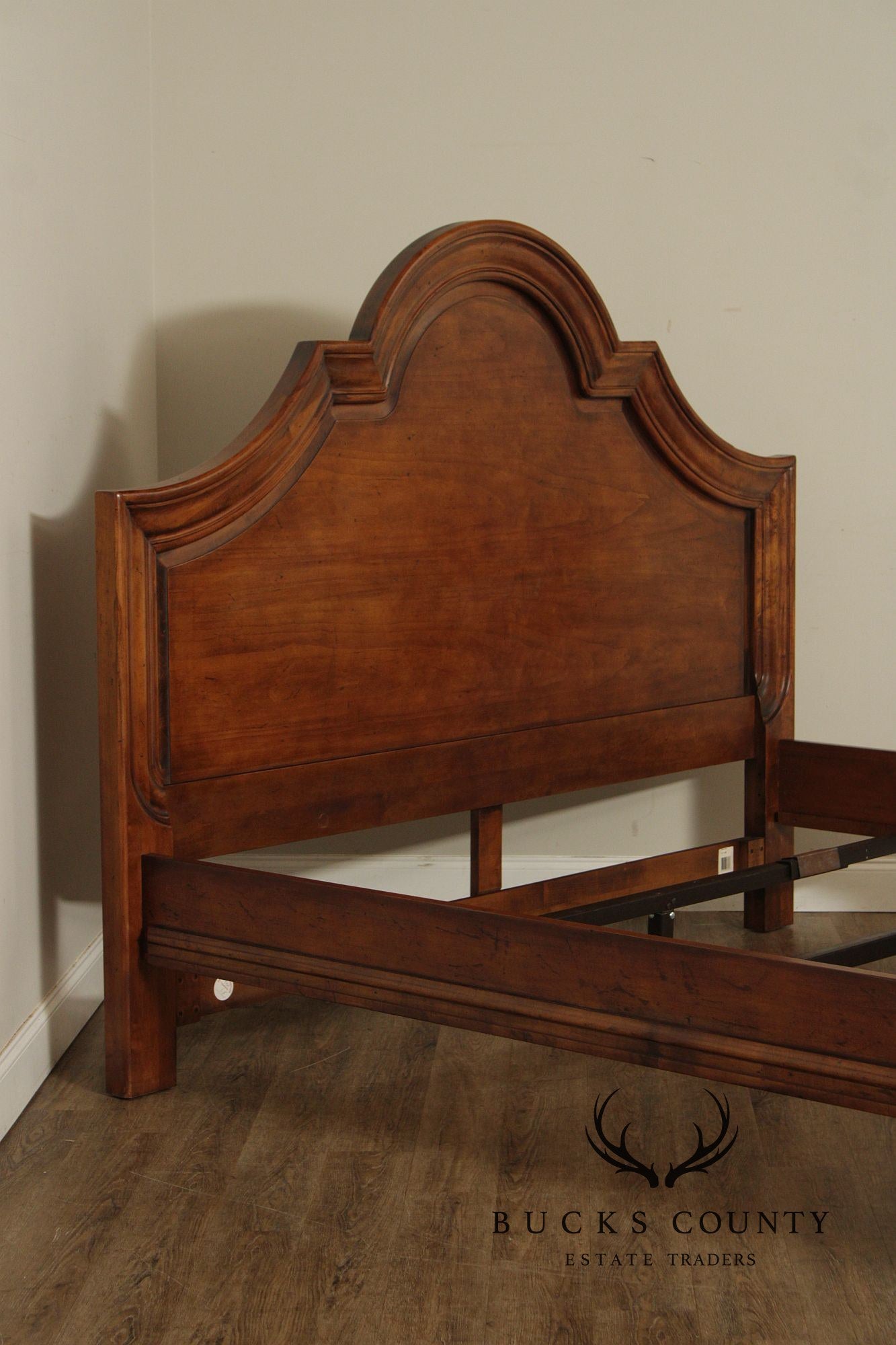 Century Furniture Traditional Cherry Messina King Size Bed