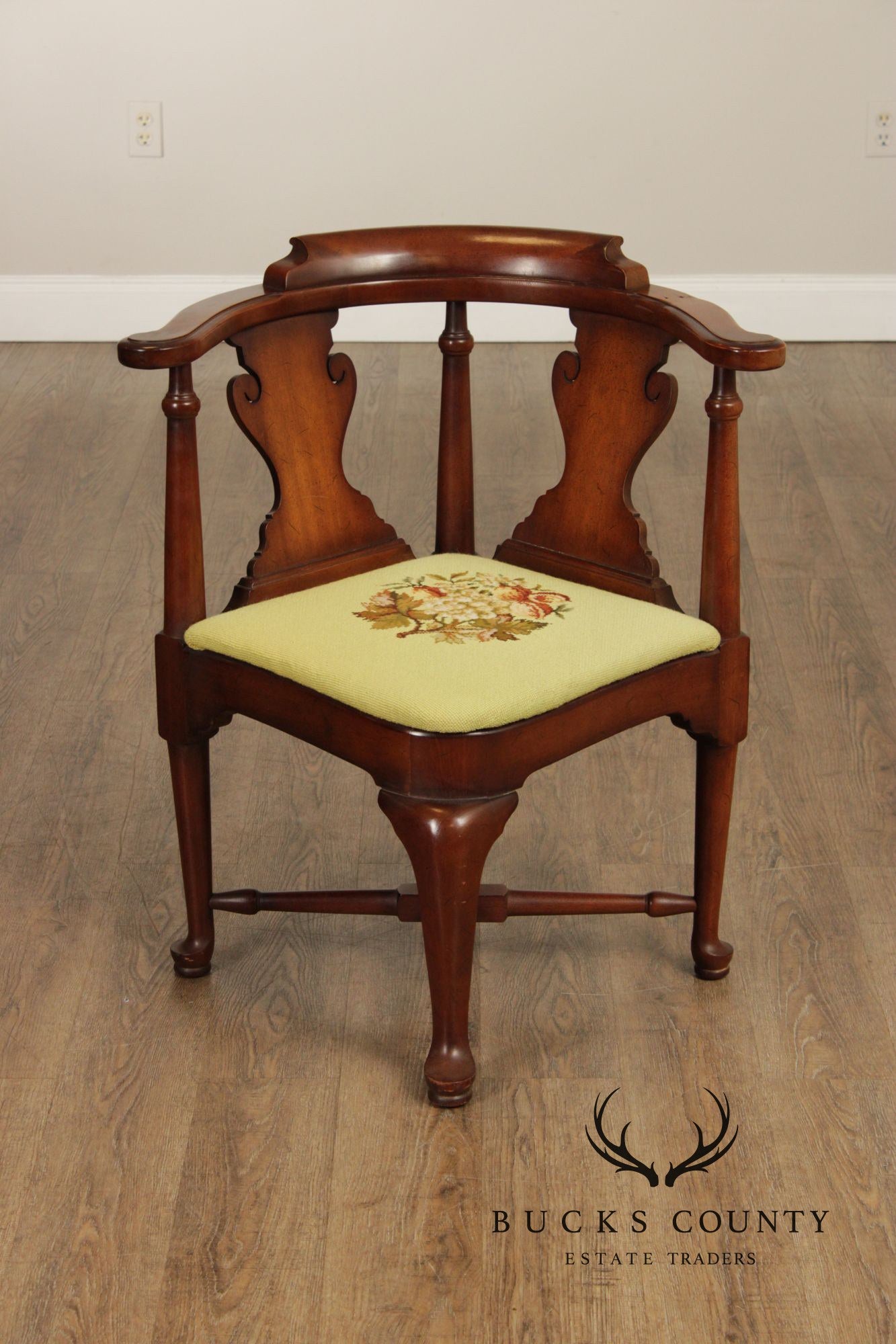 Queen Anne Style Mahogany Corner Chair